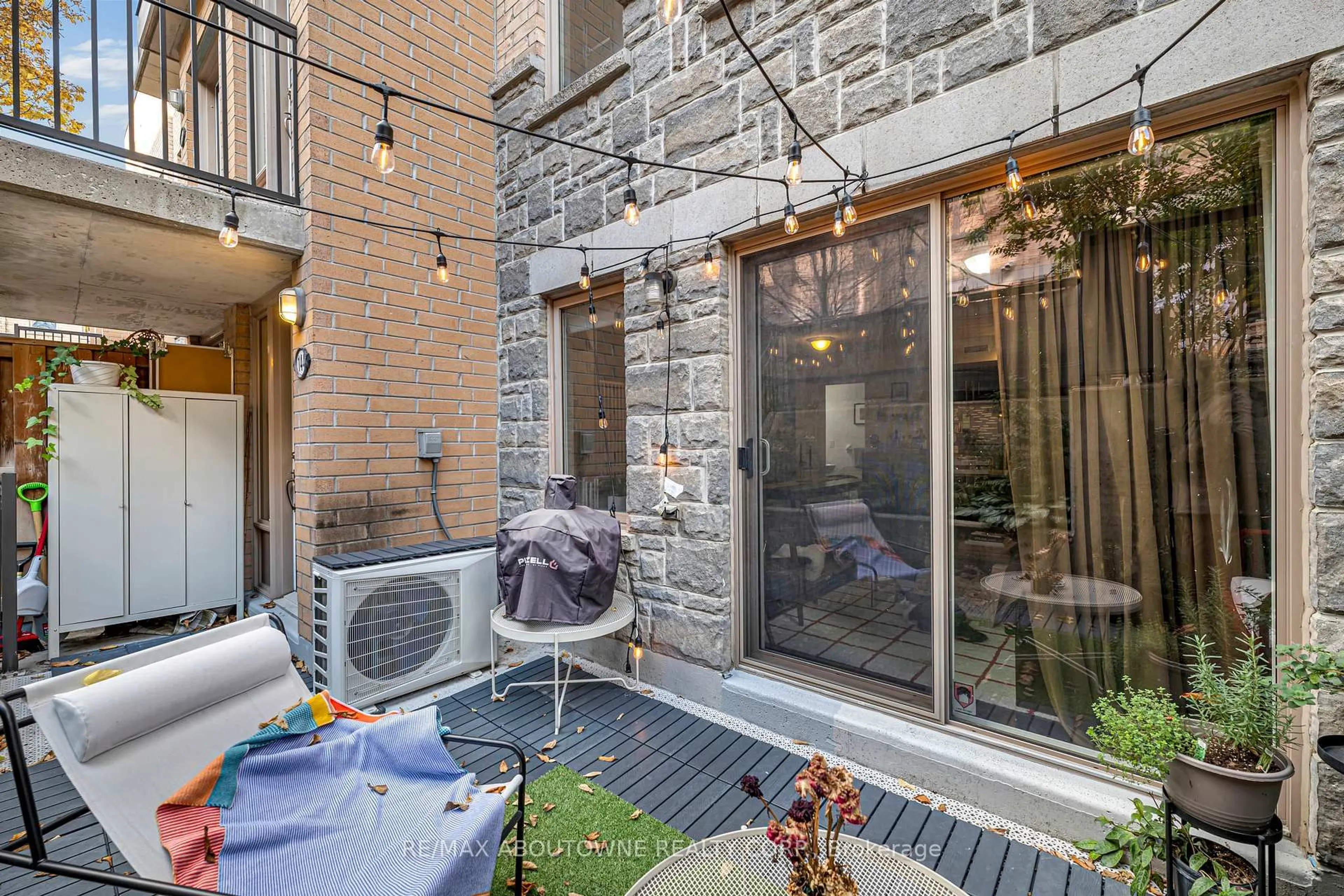 Patio, street for 12 Foundry Ave #144, Toronto Ontario M6H 0A7