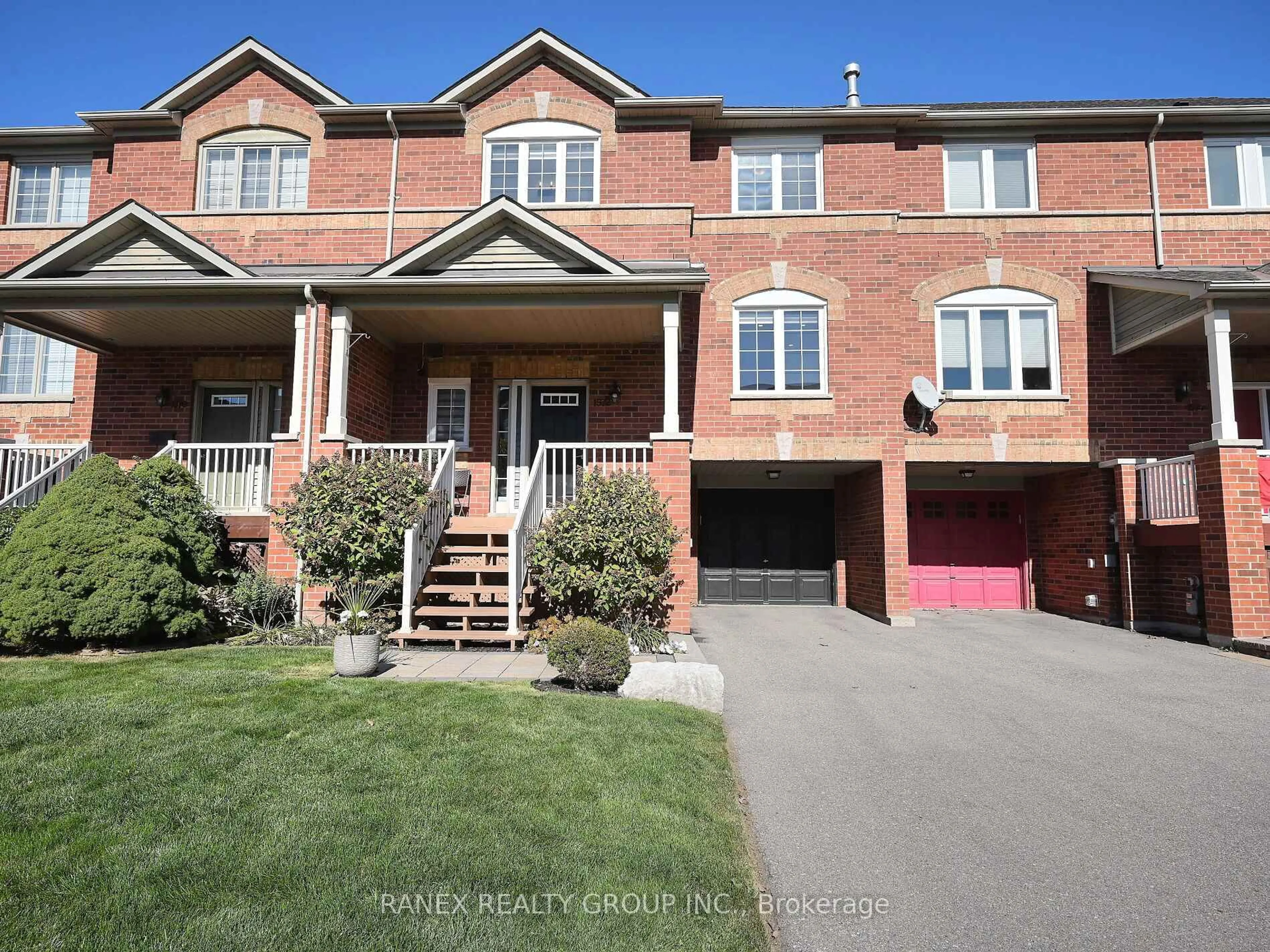 Home with brick exterior material, street for 1572 Woodhenge Way, Mississauga Ontario L5N 7S9