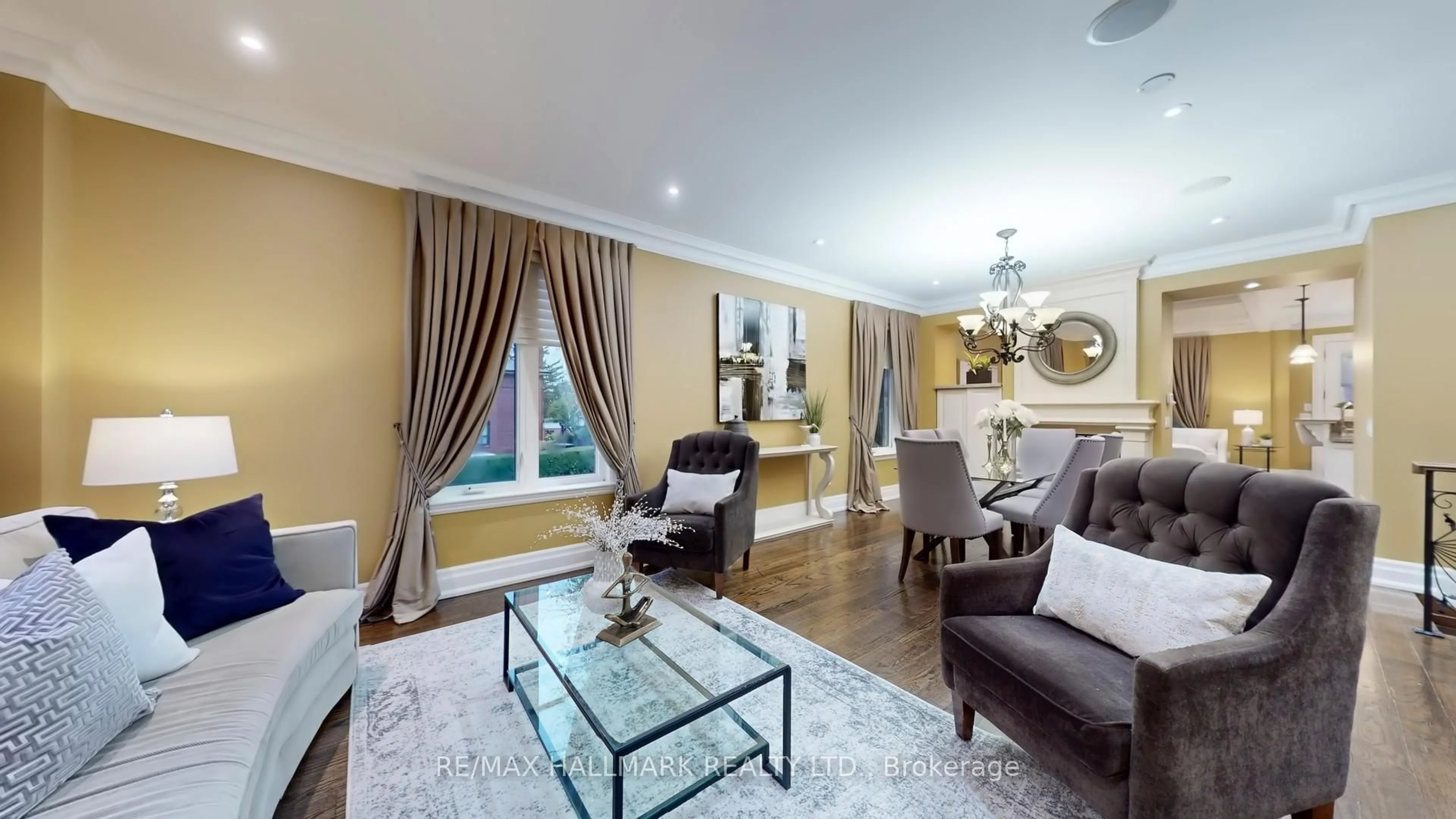 Living room with furniture, unknown for 204 Maple Leaf Dr, Toronto Ontario M6L 1P1