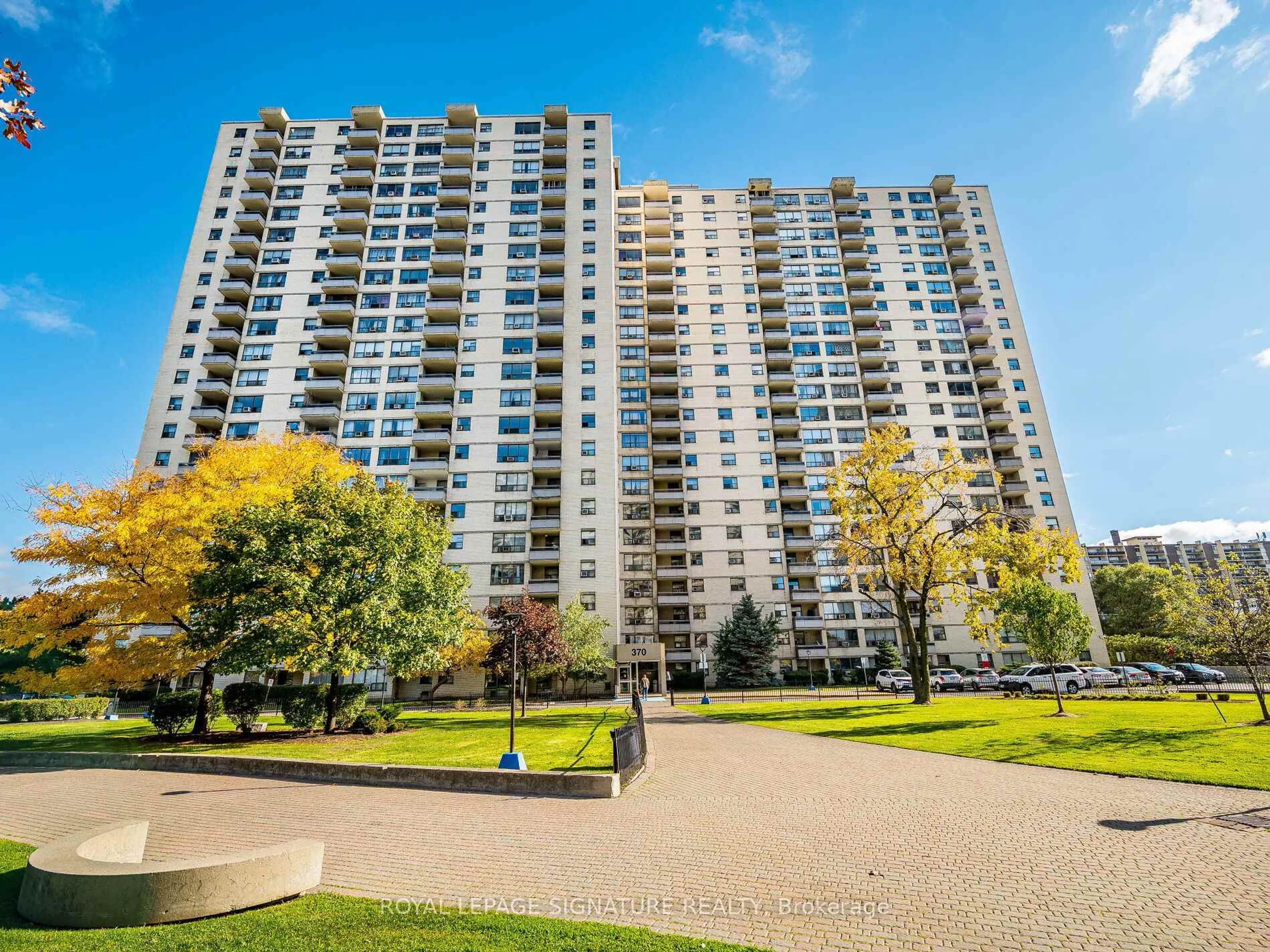 Unknown for 370 Dixon Rd #113, Toronto Ontario M9R 1T2