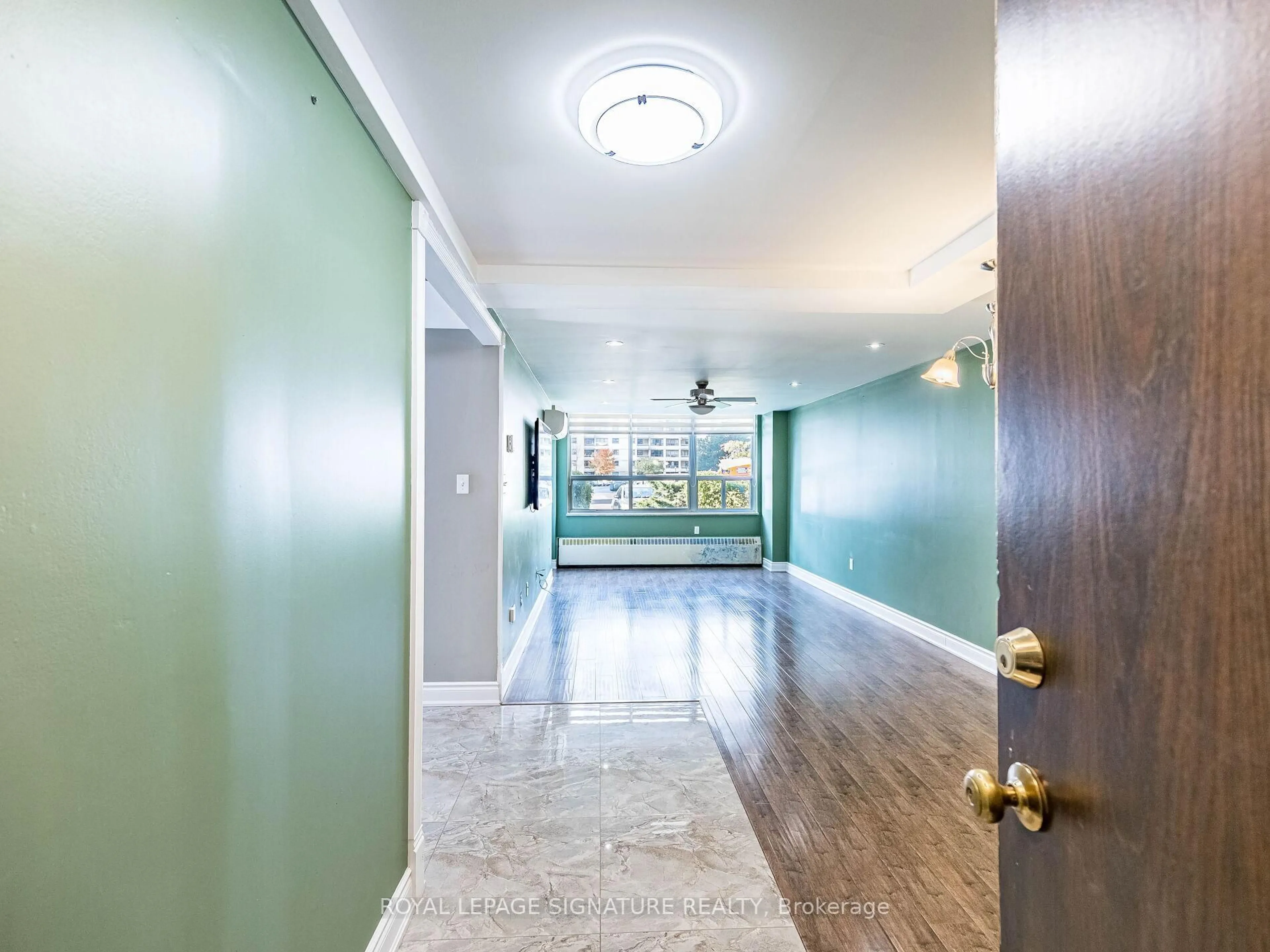 Indoor foyer for 370 Dixon Rd #113, Toronto Ontario M9R 1T2