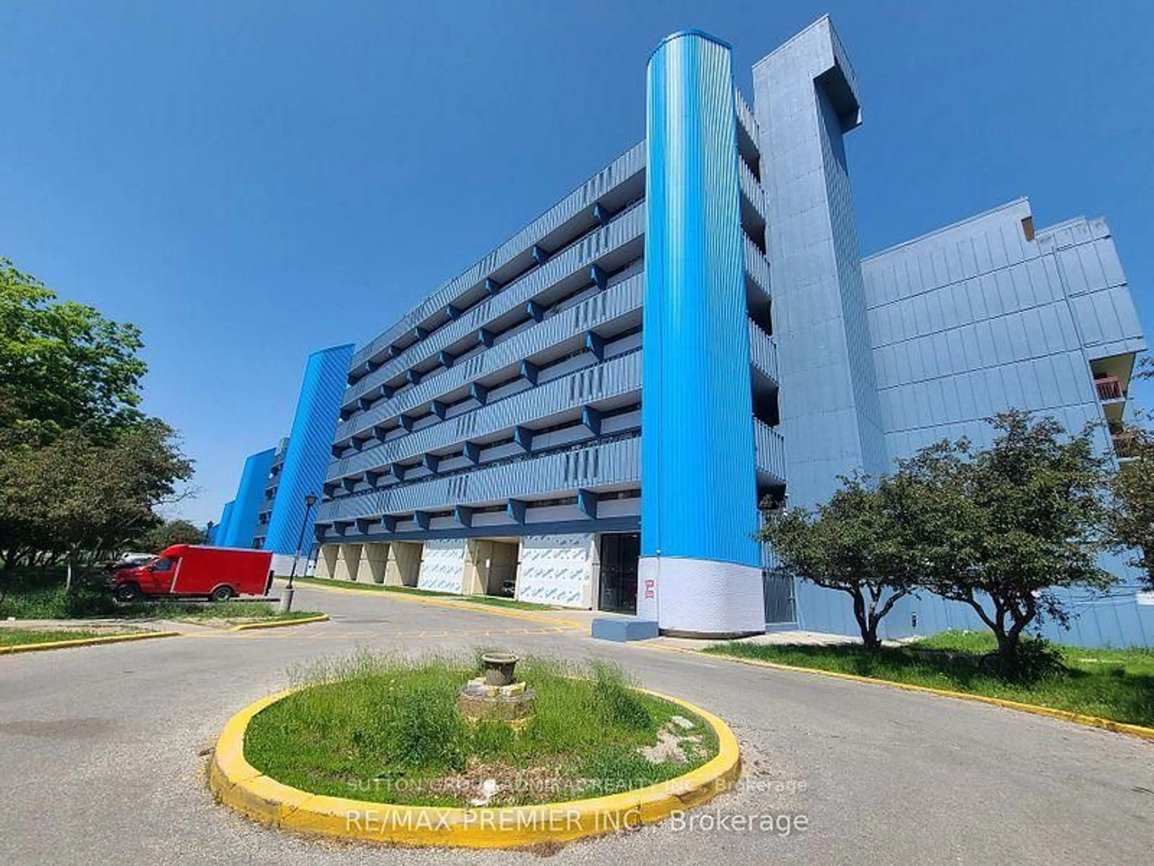 Unknown for 4673 Jane St #418, Toronto Ontario M3N 2L1