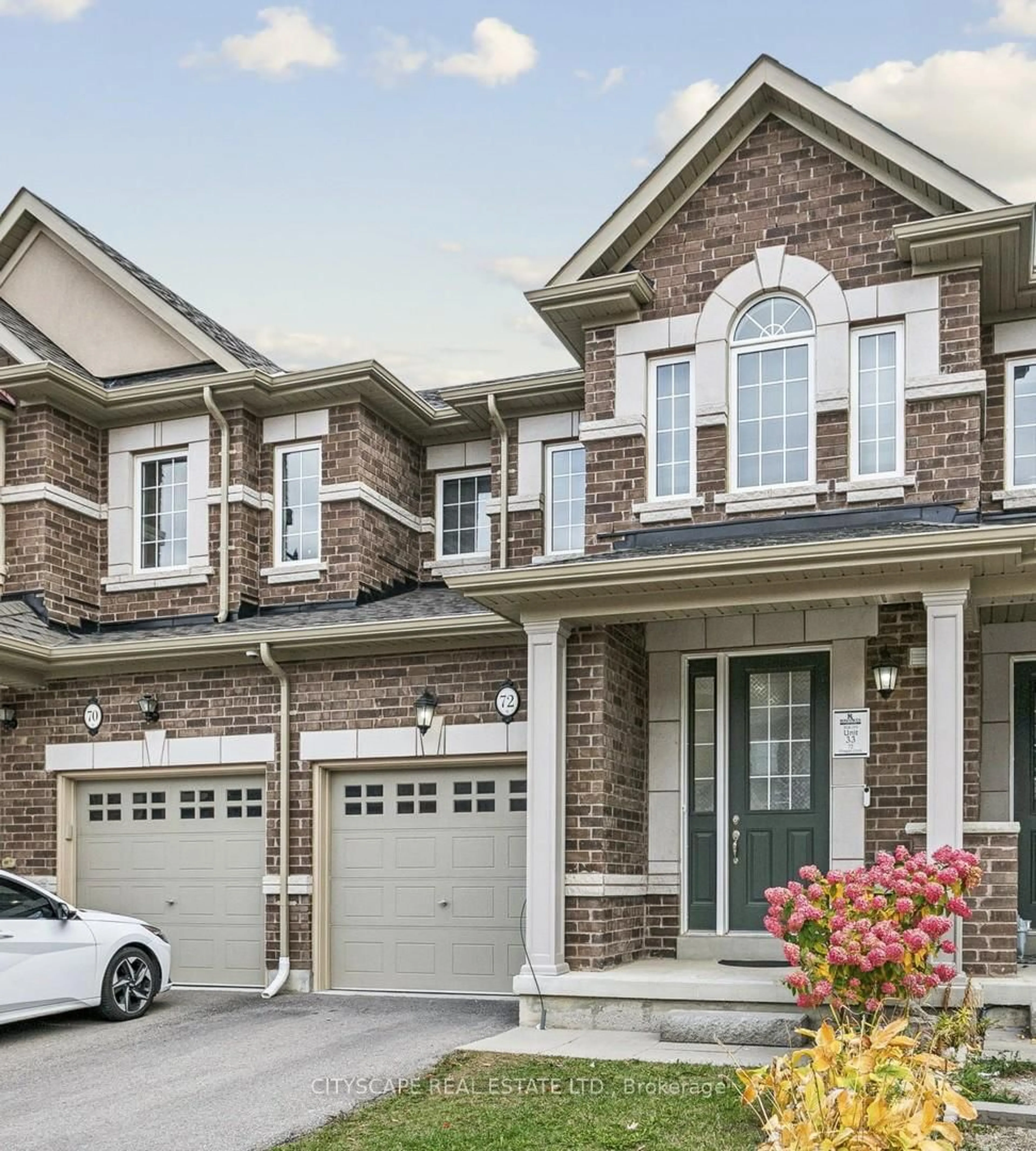 Home with brick exterior material, street for 72 Finegan Circ, Brampton Ontario L7A 4Z8