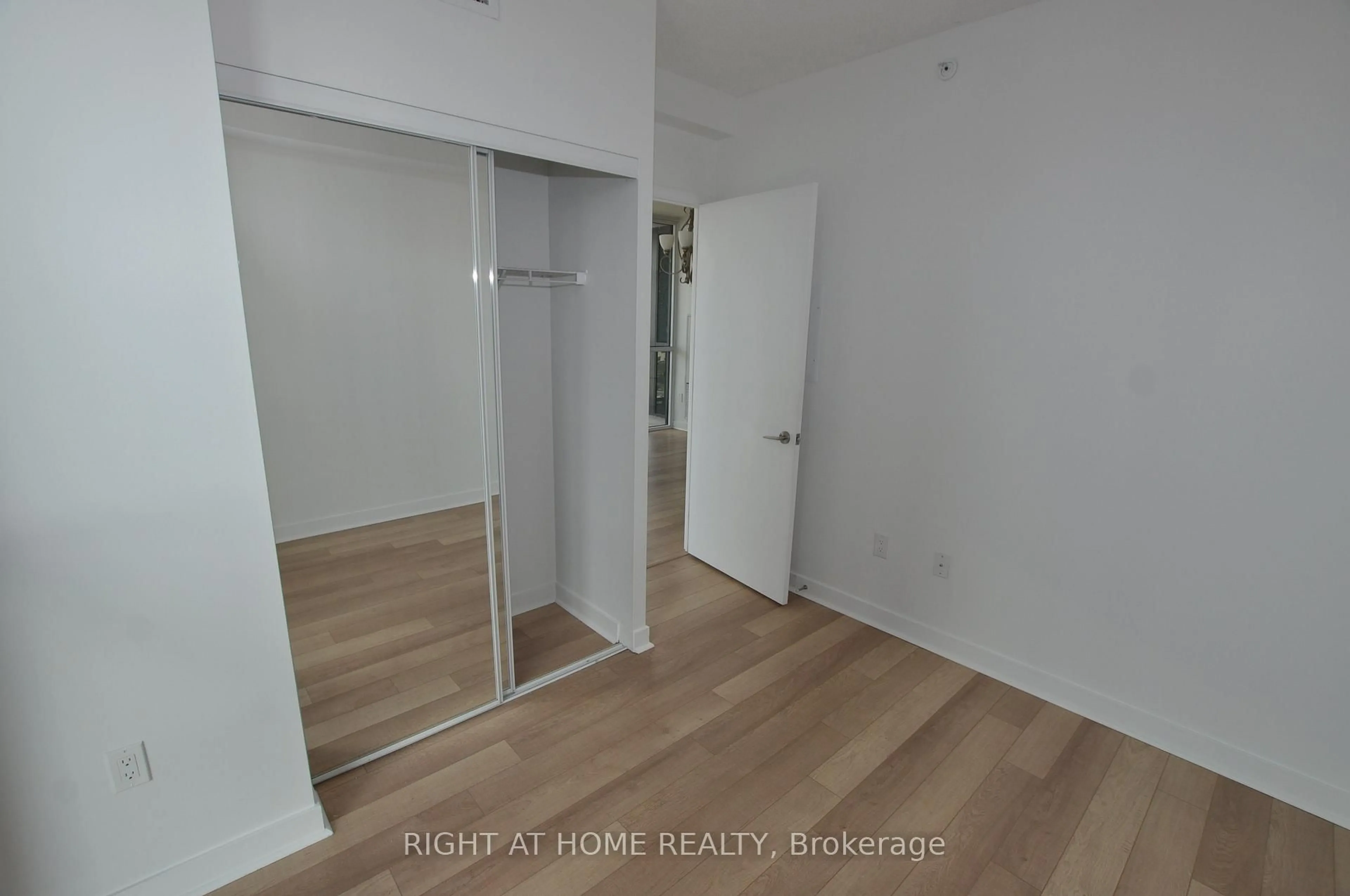 A pic of a room for 3975 GRAND PARK Dr #909, Mississauga Ontario L5B 0K4