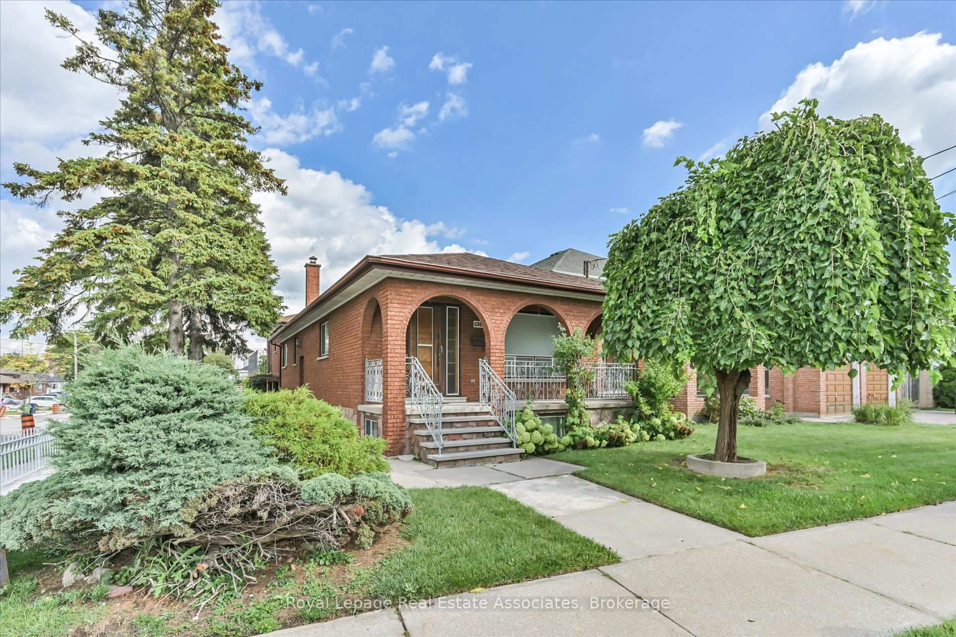 Home with brick exterior material, street for 135 Jay St, Toronto Ontario M6L 2M3