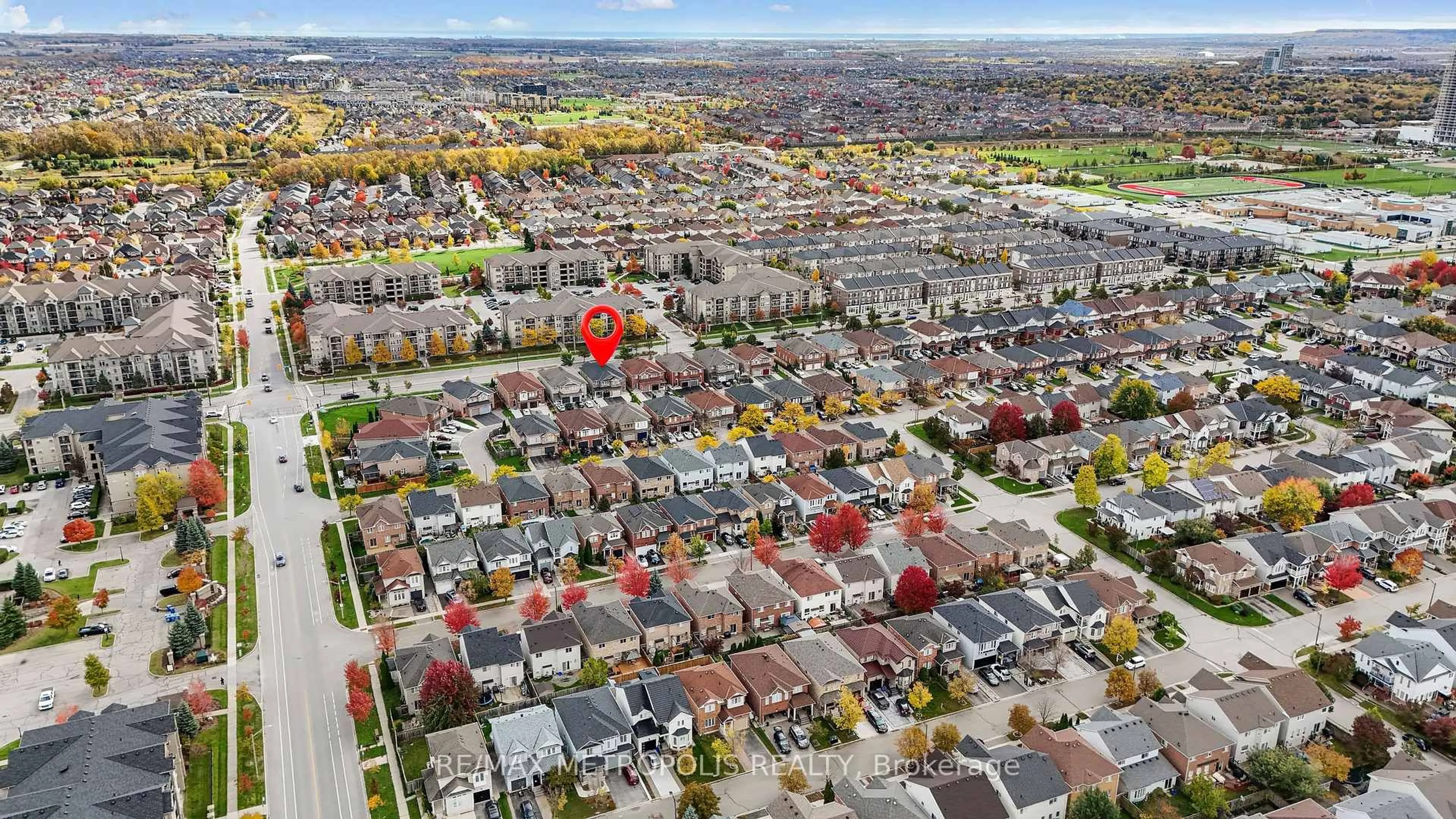 A pic from outside/outdoor area/front of a property/back of a property/a pic from drone, street for 1316 Mowat Lane, Milton Ontario L9T 6C2