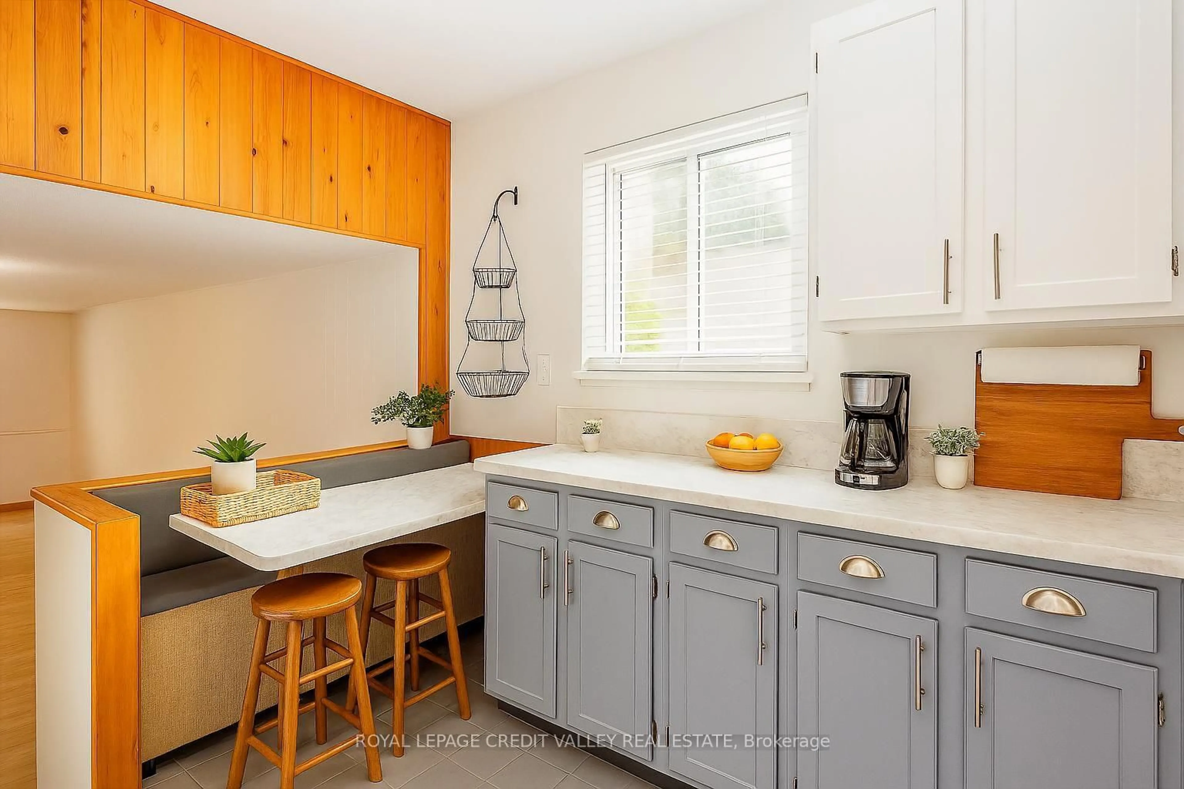 Unknown for 3633 Chiplow Rd, Mississauga Ontario L4X 2R1