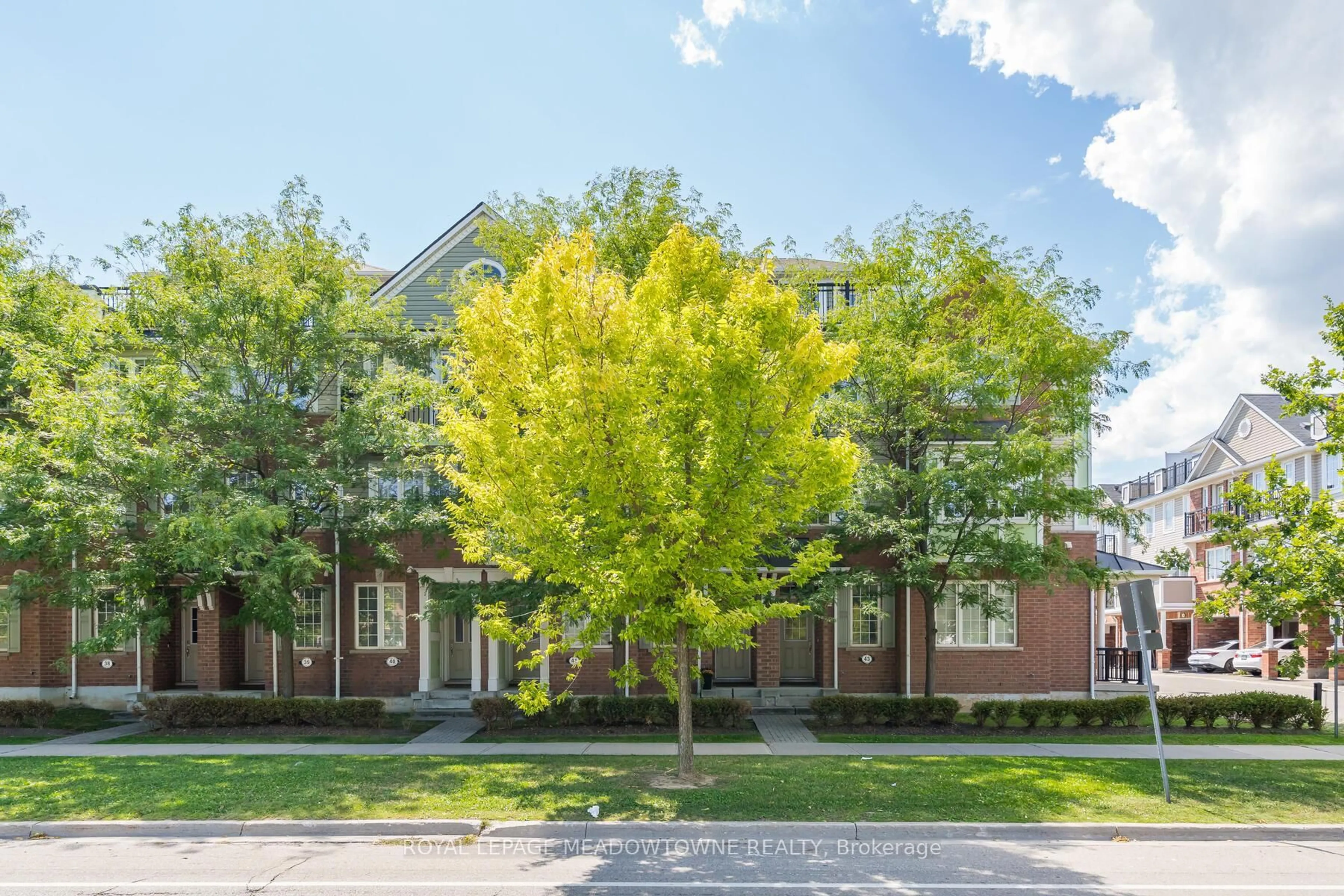 Unknown for 2614 Dashwood Dr #42, Oakville Ontario L6M 0K5