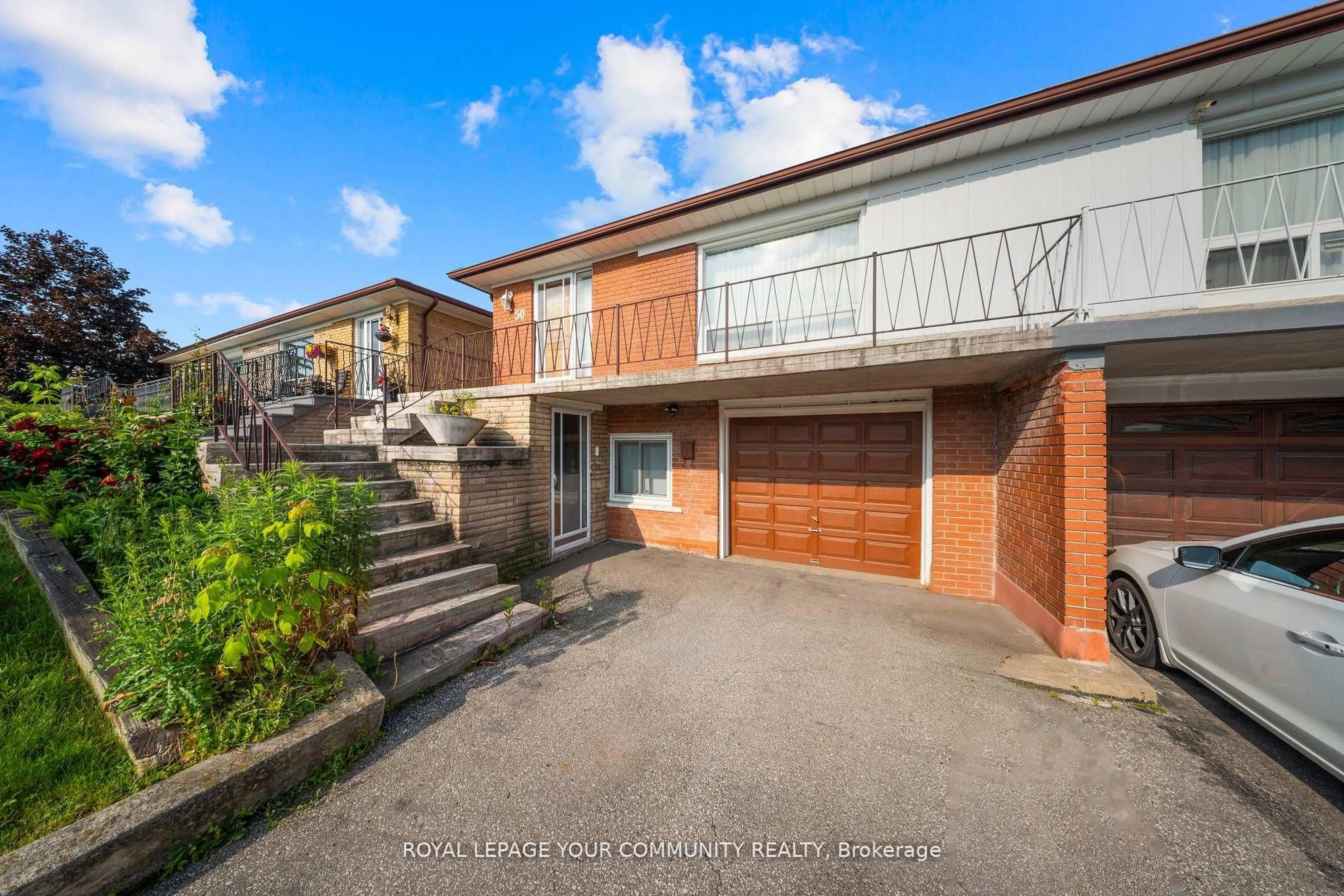 A pic from outside/outdoor area/front of a property/back of a property/a pic from drone, street for 50 Felan Cres, Toronto Ontario M9V 3A3