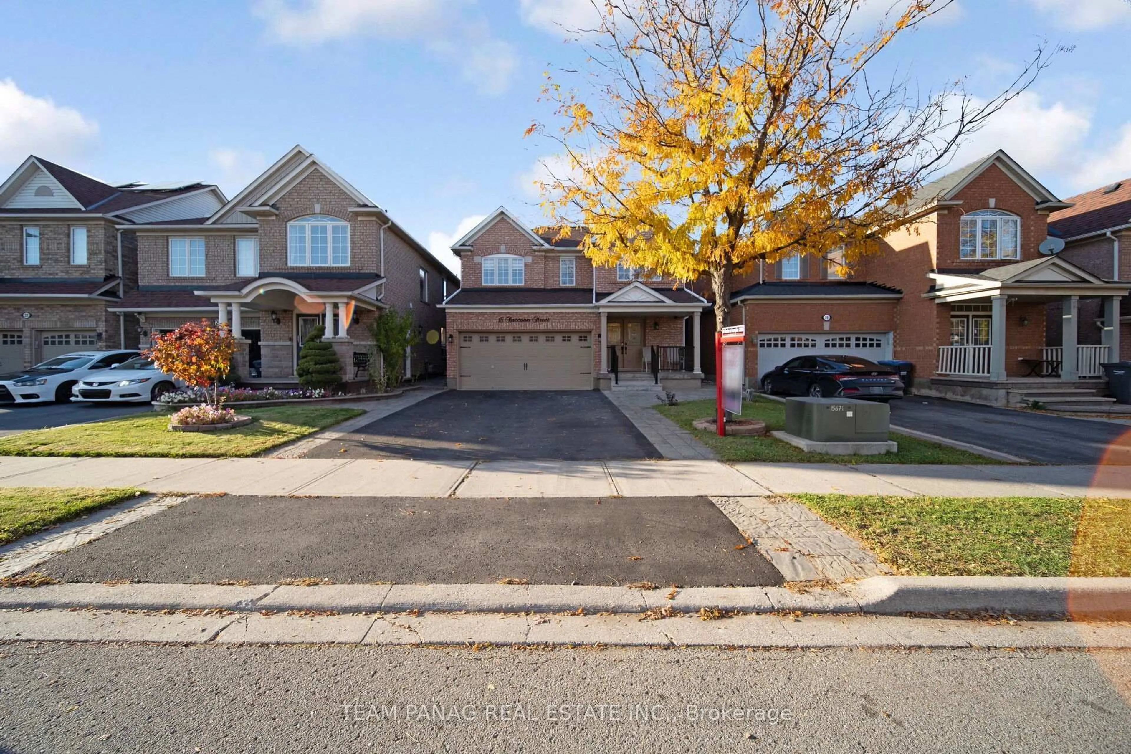 Home with brick exterior material, street for 18 Raccoon St, Brampton Ontario L6S 6L8