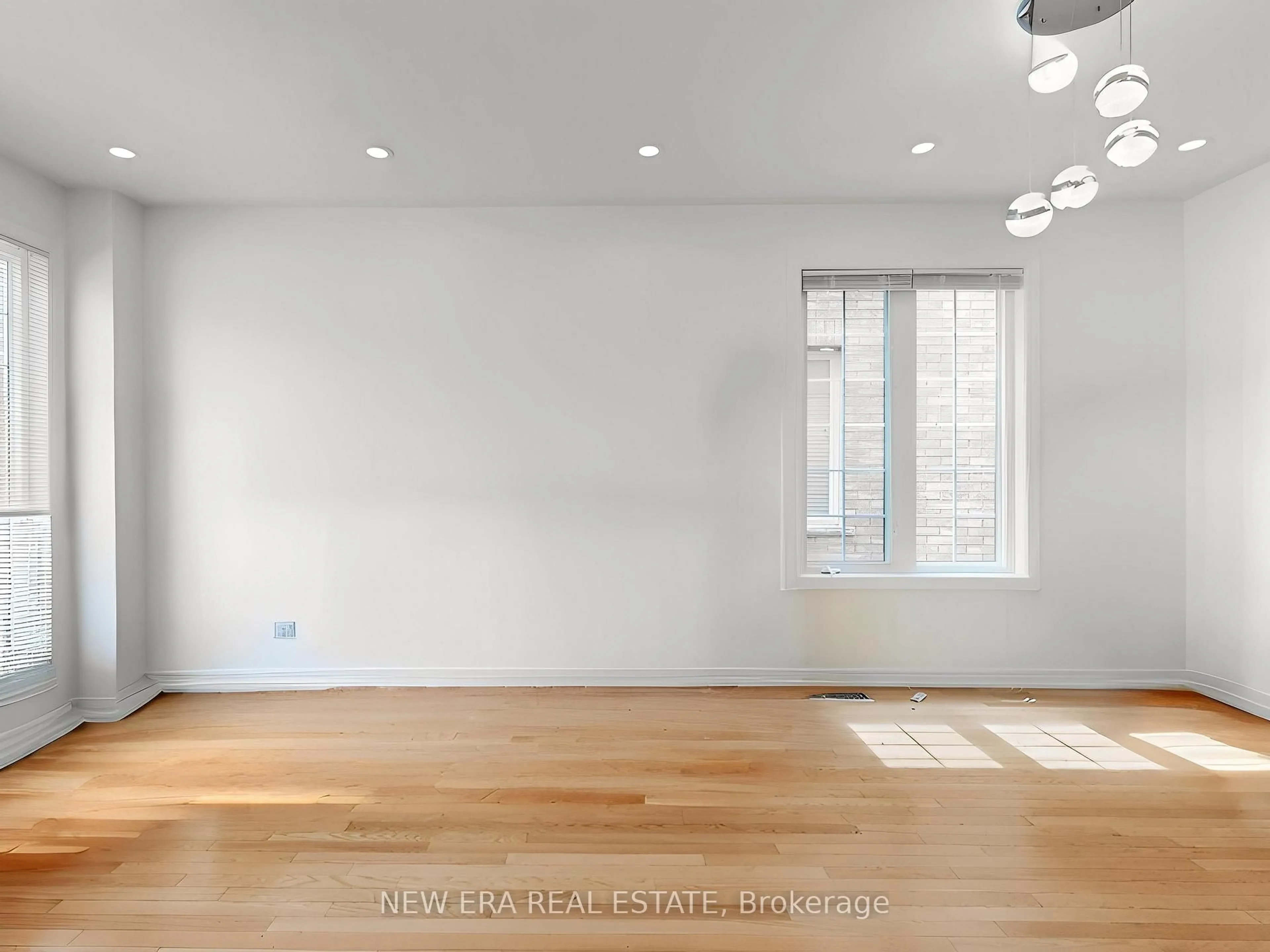 A pic of a room for 26 Openbay Gdns, Brampton Ontario L6R 0V4