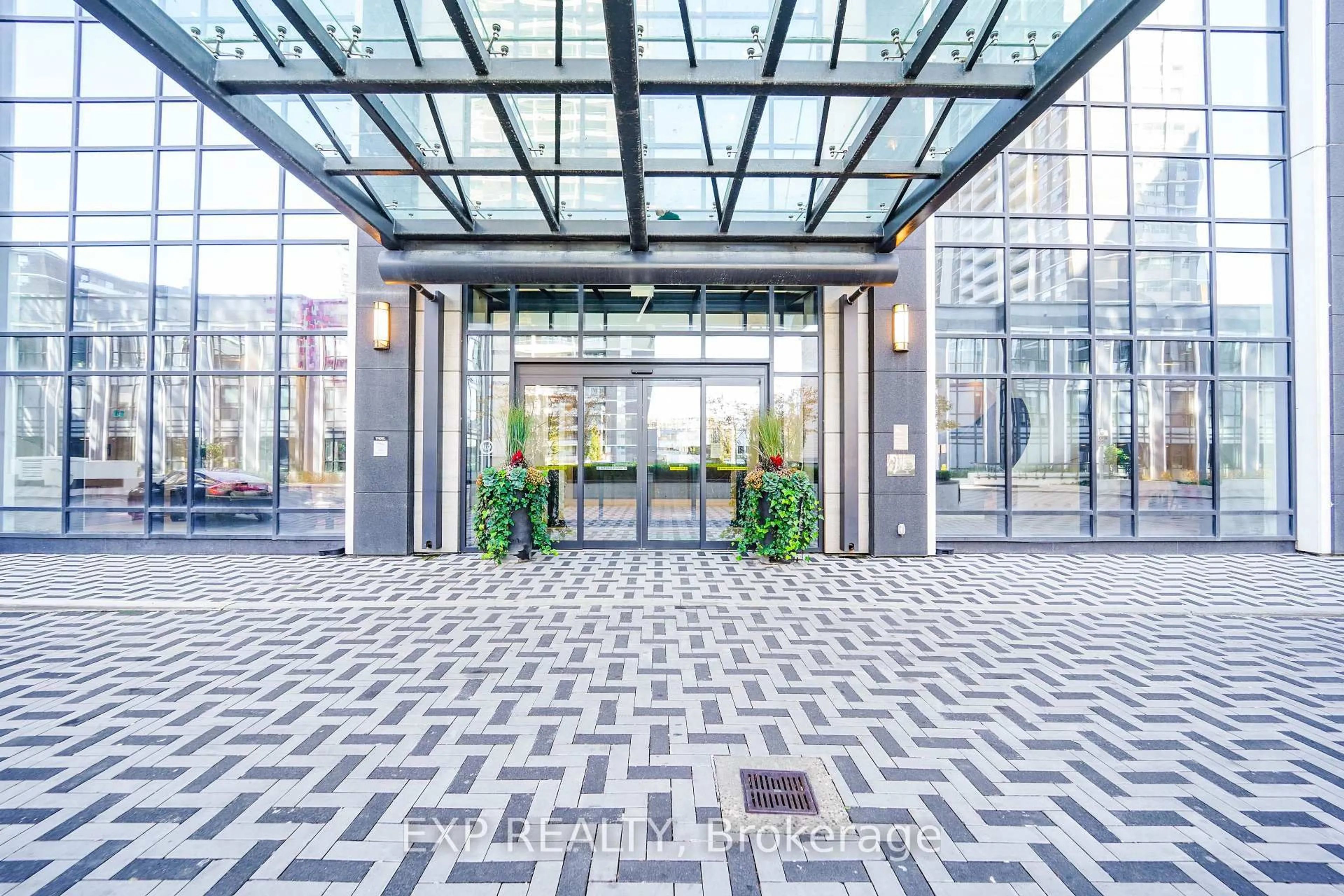 Indoor foyer for 7 Mabelle Ave #308A, Toronto Ontario M9A 4X7