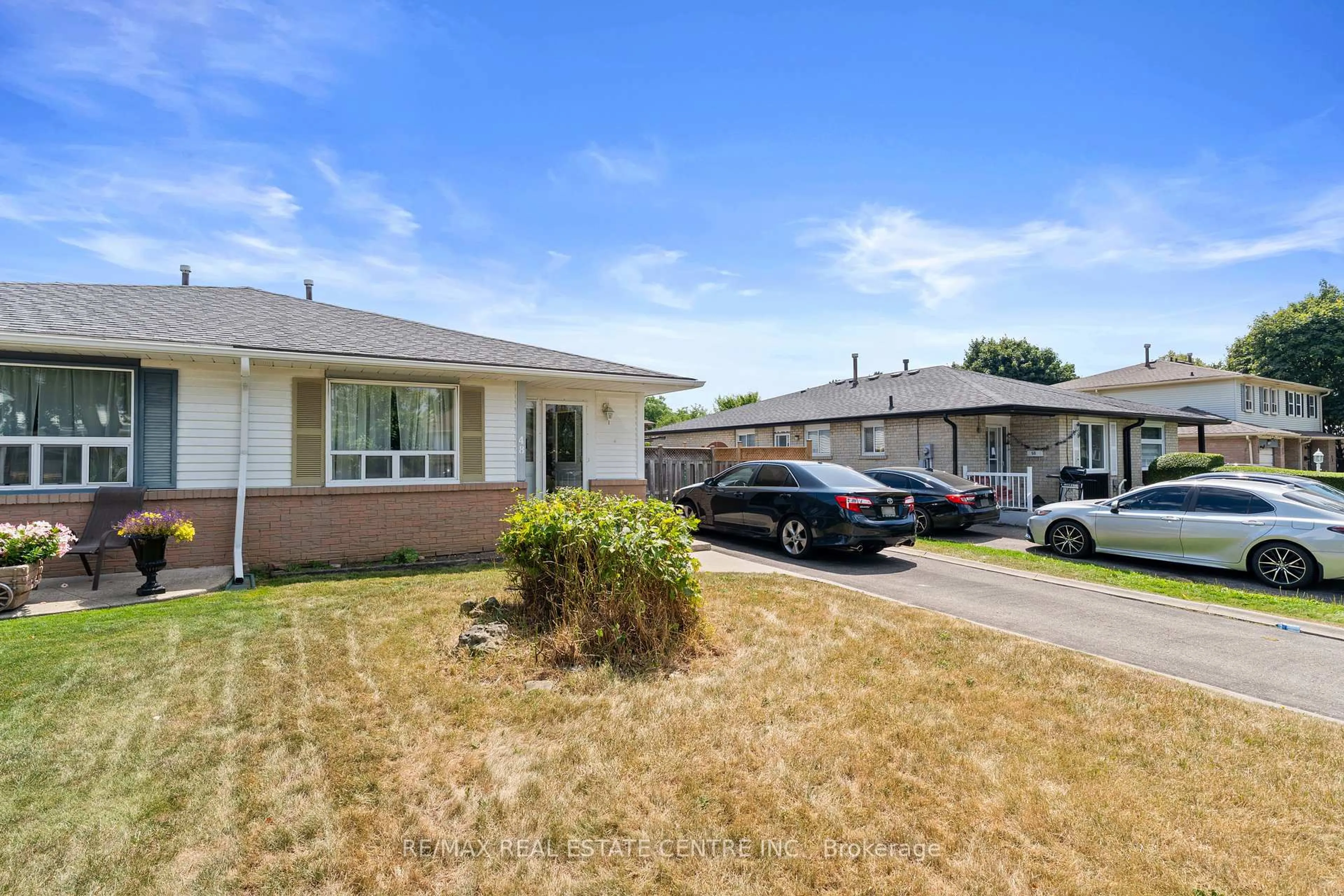 Unknown for 48 Marblehead Cres, Brampton Ontario L6S 2V1