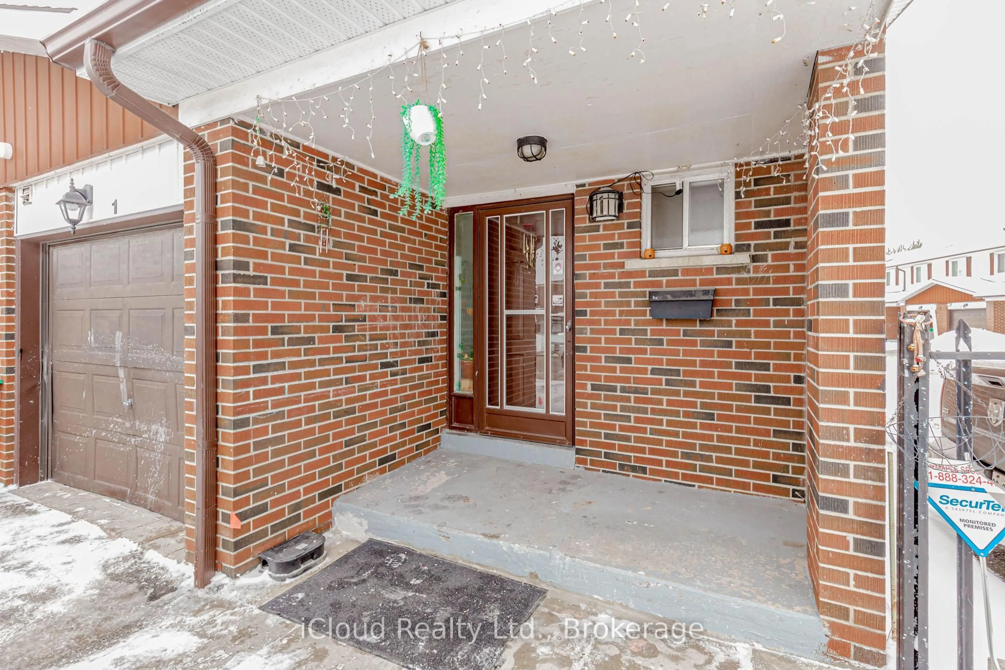 Unknown for 7406 Darcel Ave #Unit 1, Mississauga Ontario L4T 2X7