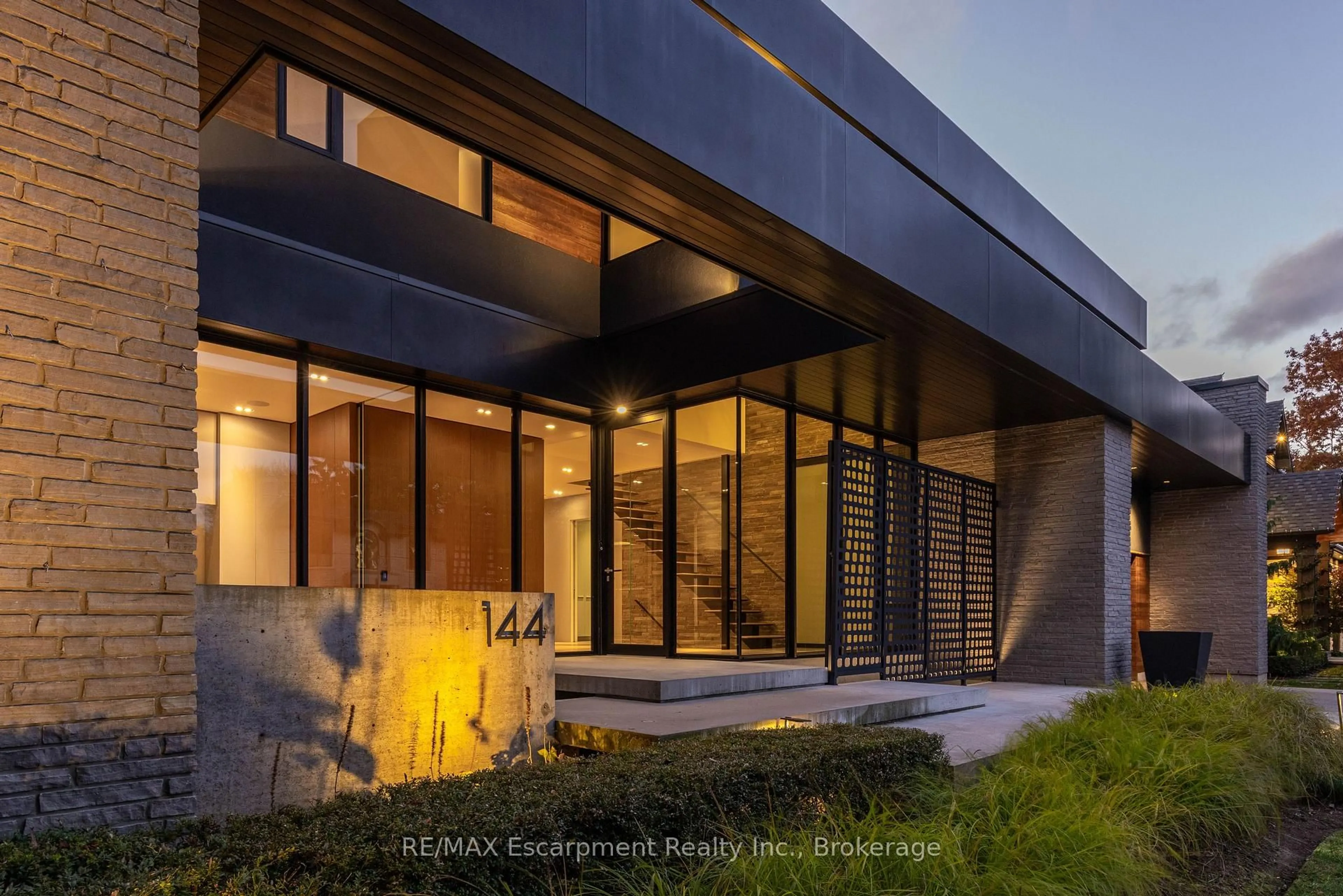 Unknown for 144 Sparling Crt, Oakville Ontario L6K 2J7