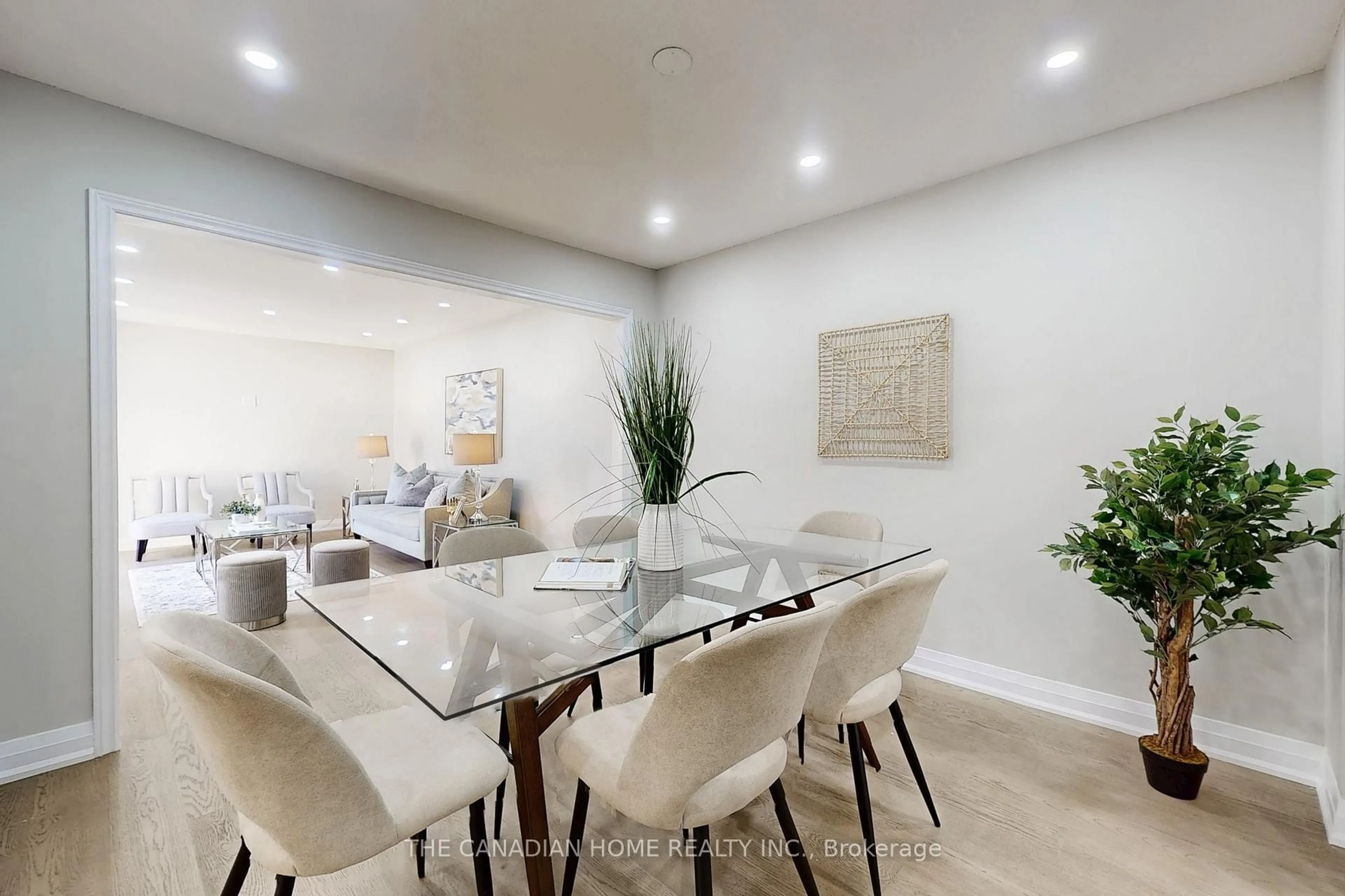 Dining room, unknown for 1725 The Chse #52, Mississauga Ontario L5M 4N3