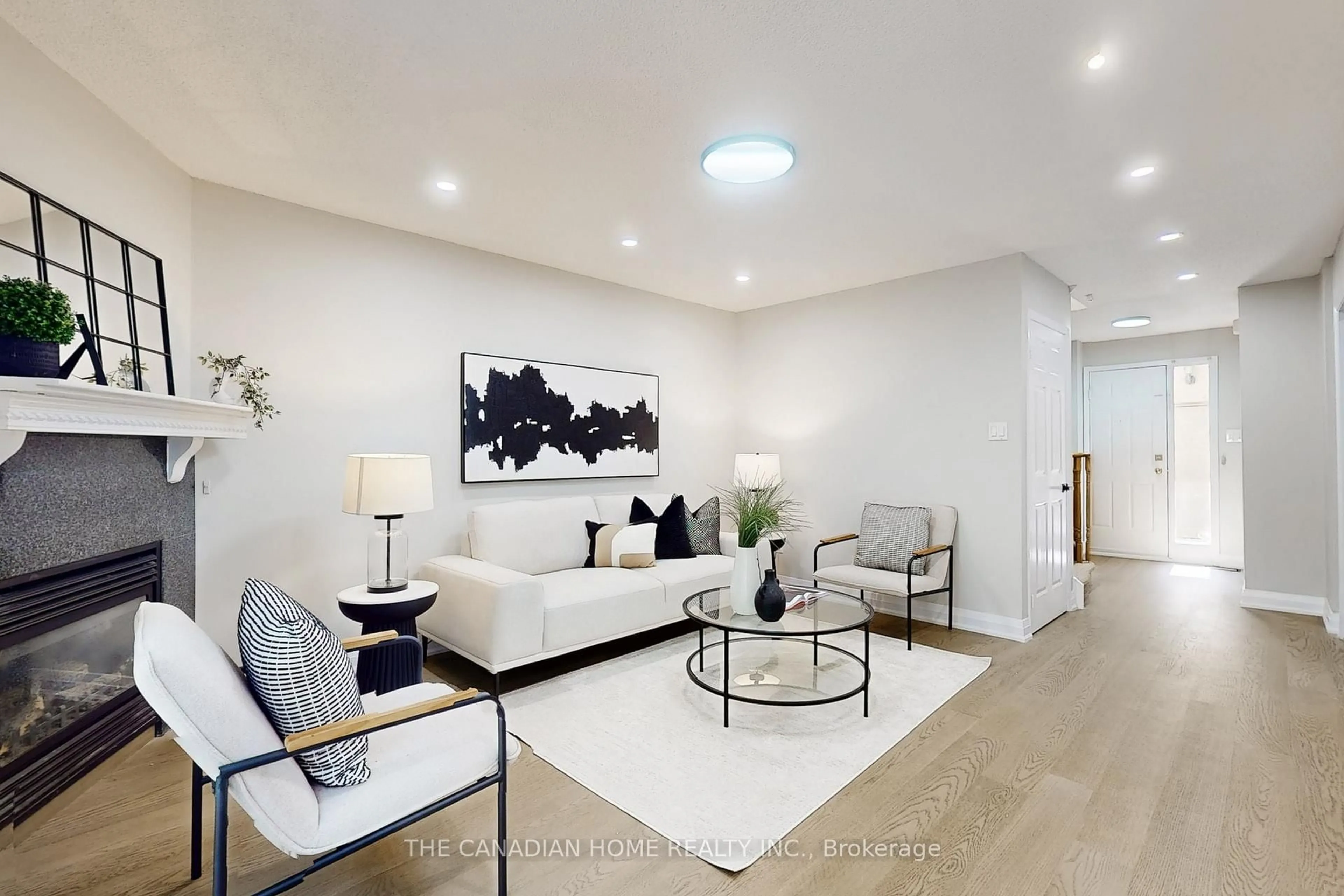 Living room with furniture, unknown for 1725 The Chse #52, Mississauga Ontario L5M 4N3