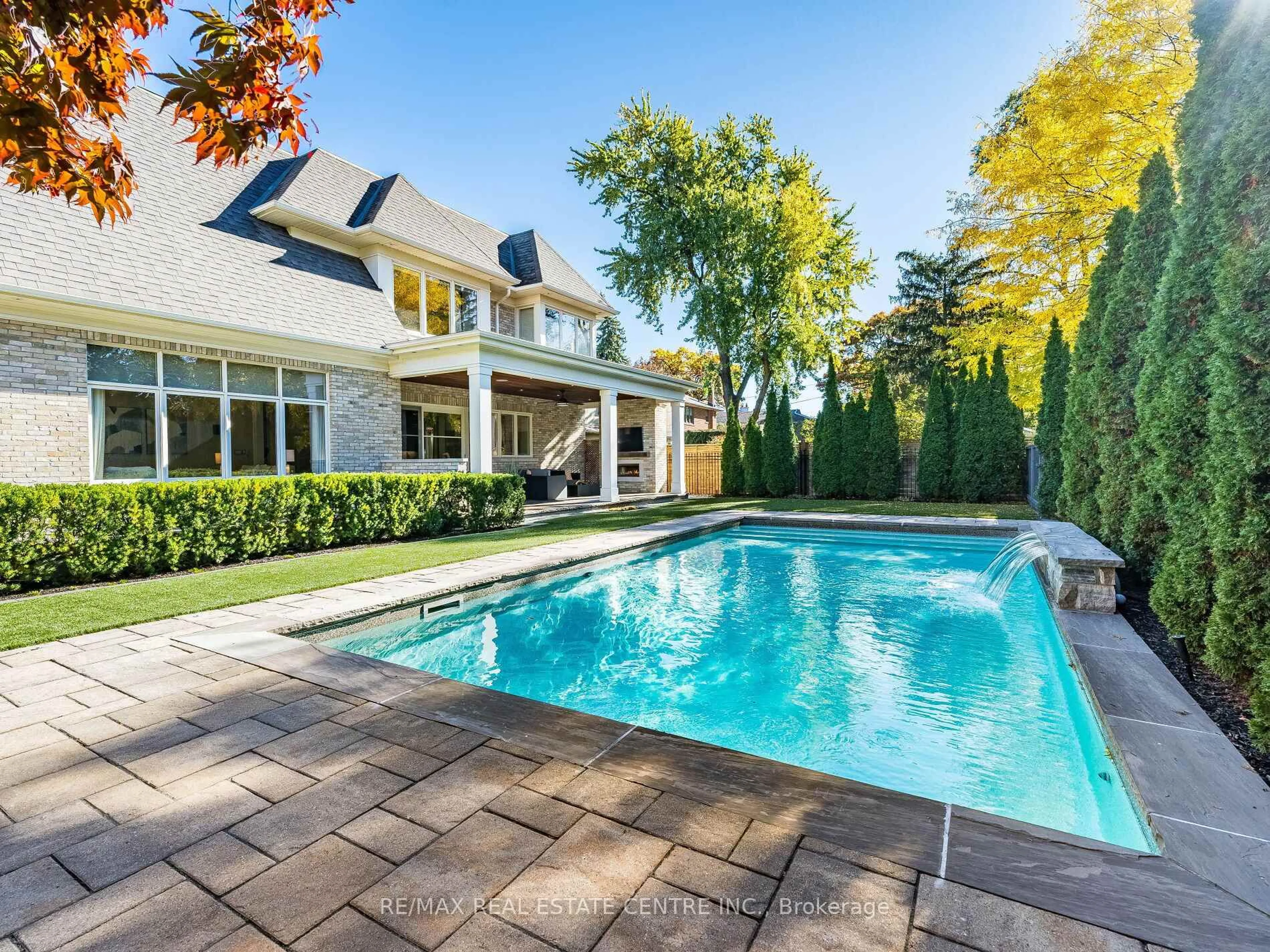 Pool for 122 Wimbleton Rd, Toronto Ontario M9A 3S6