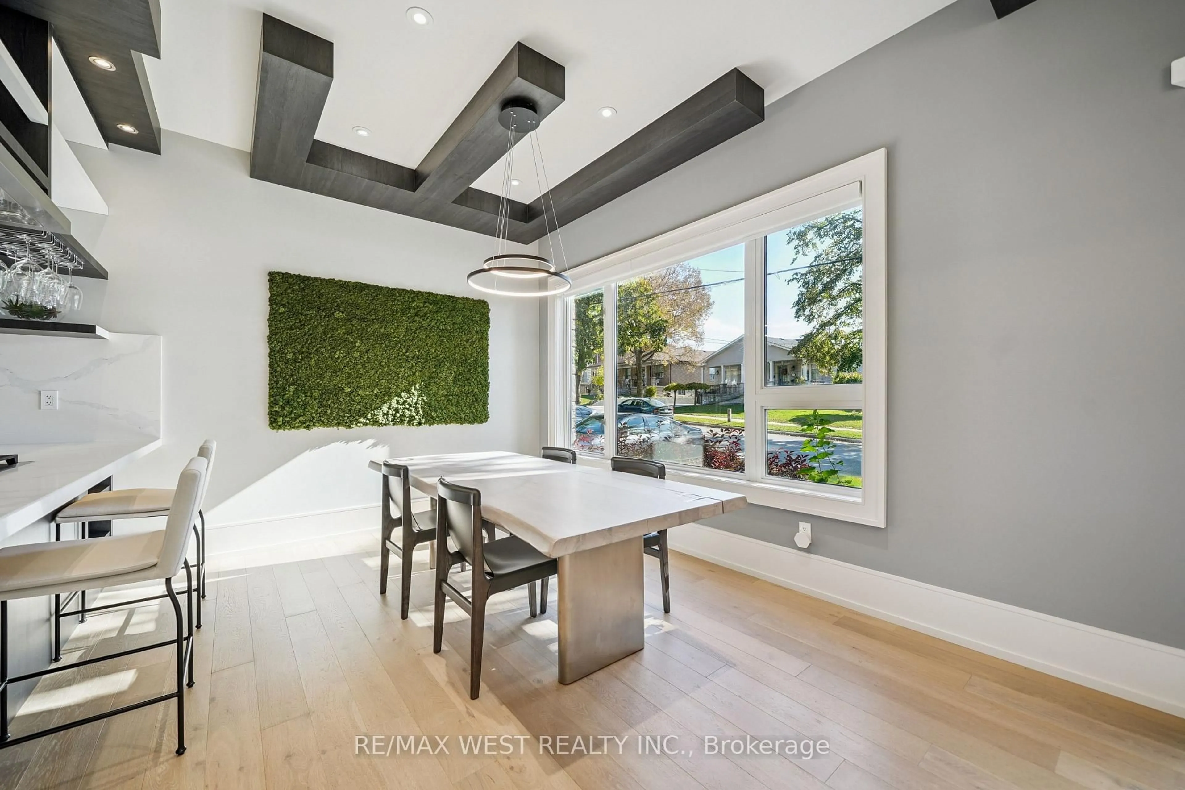 Unknown for 48 Arrowsmith Ave, Toronto Ontario M6M 2W7