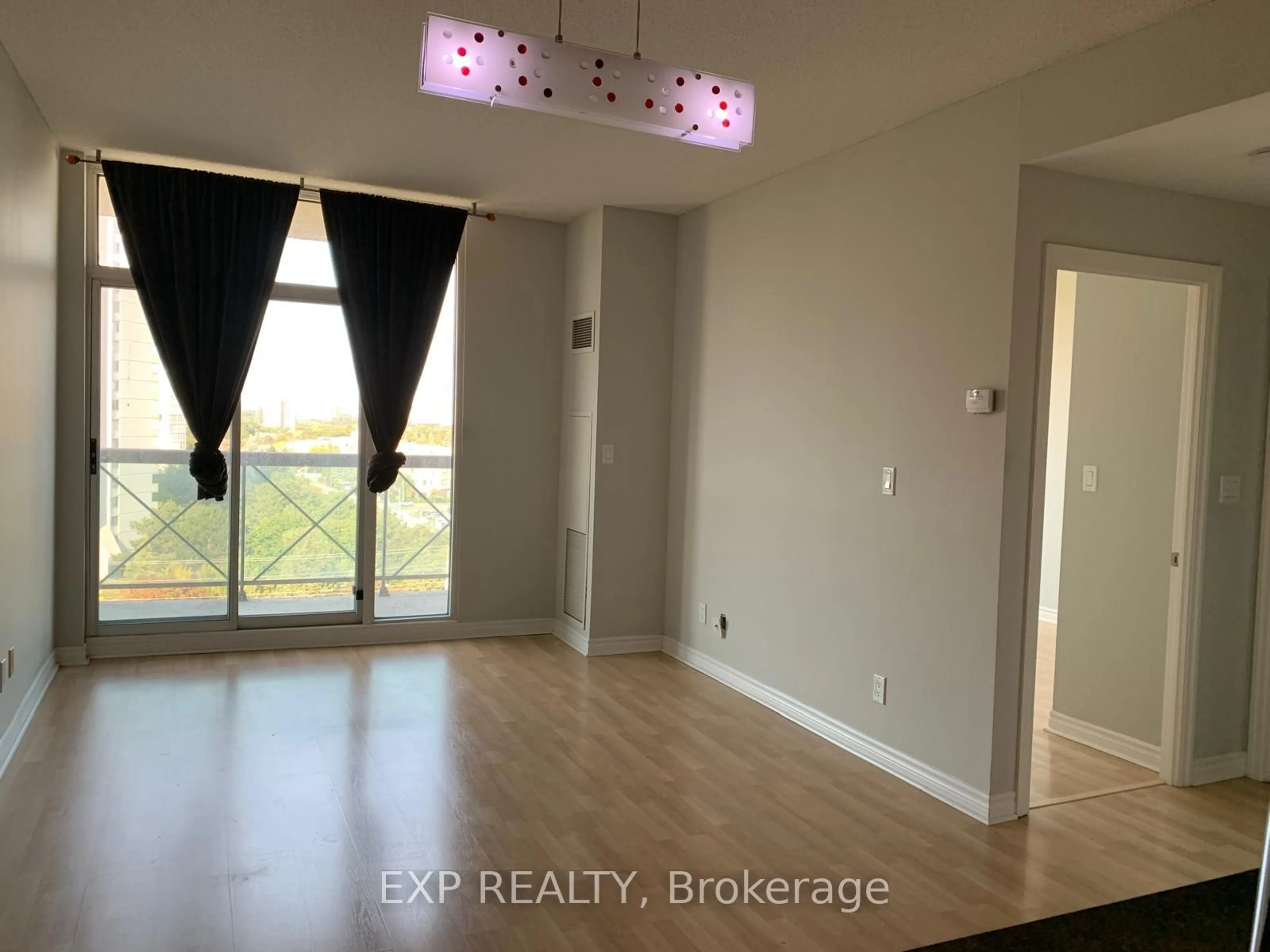 A pic of a room for 1359 Rathburn Rd #904, Mississauga Ontario L4W 5P7