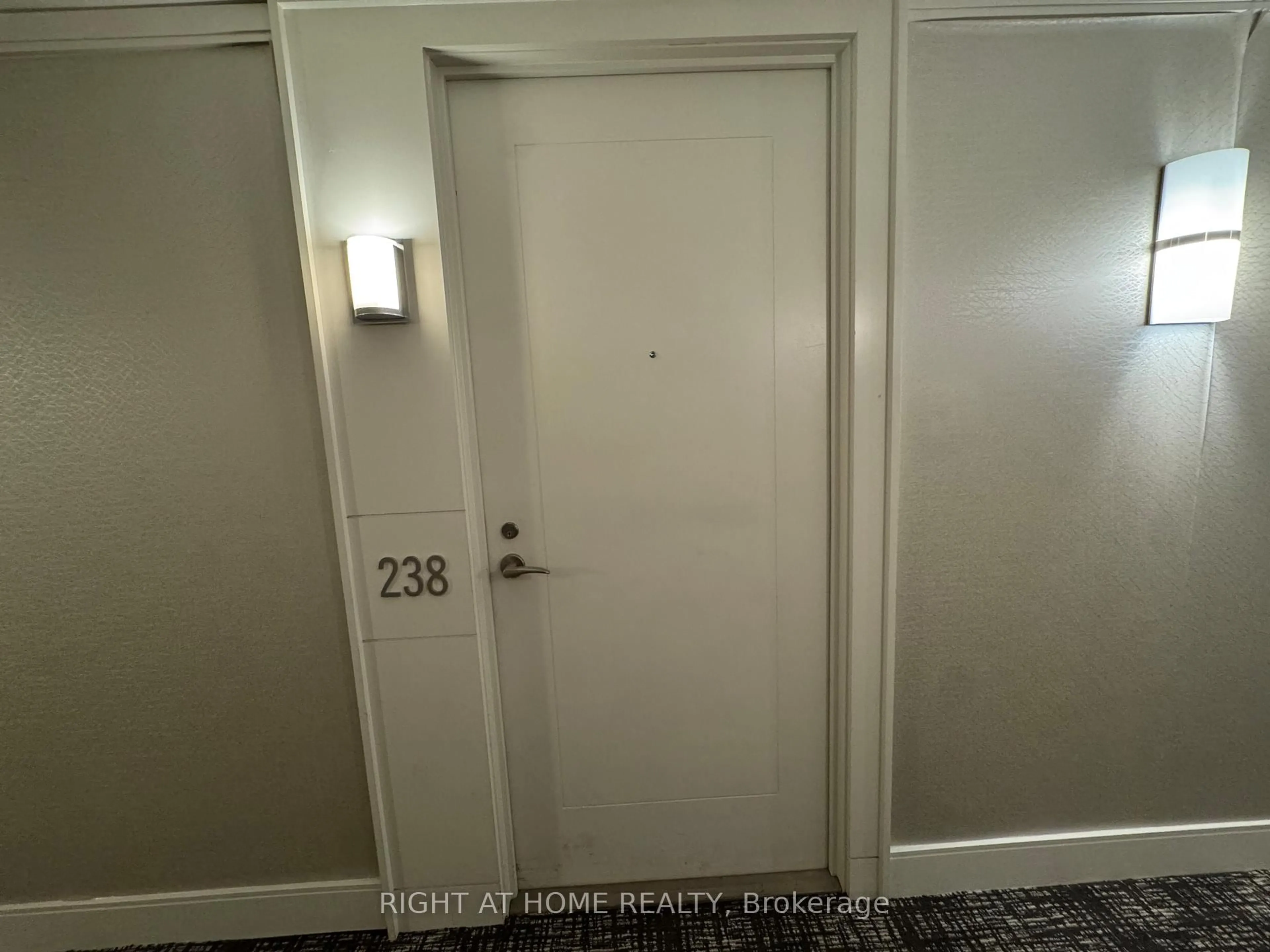 Unknown for 36 Via Bagnato #238, Toronto Ontario M6A 0B7