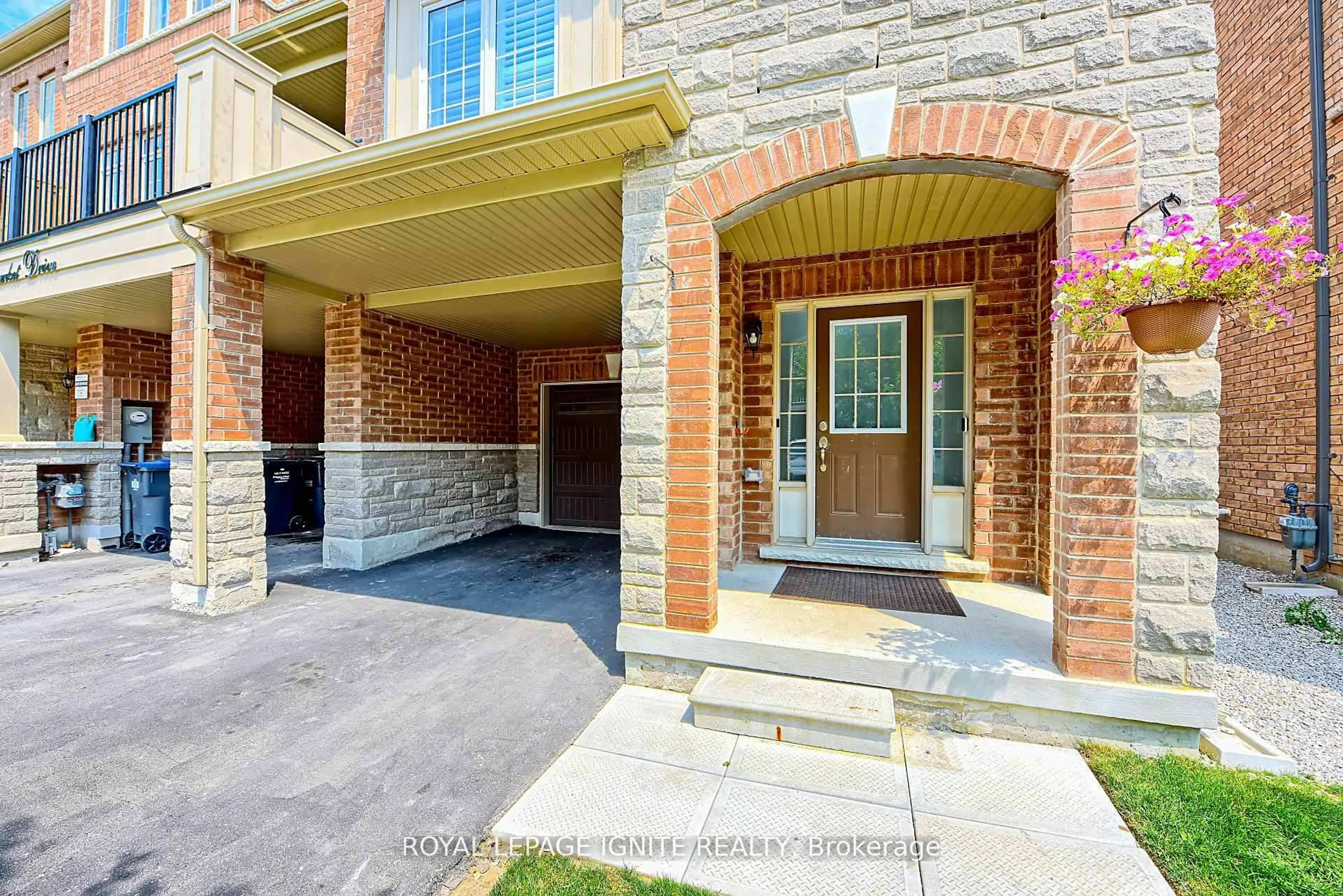 Unknown for 25 Haymarket Dr, Brampton Ontario L7A 5C3