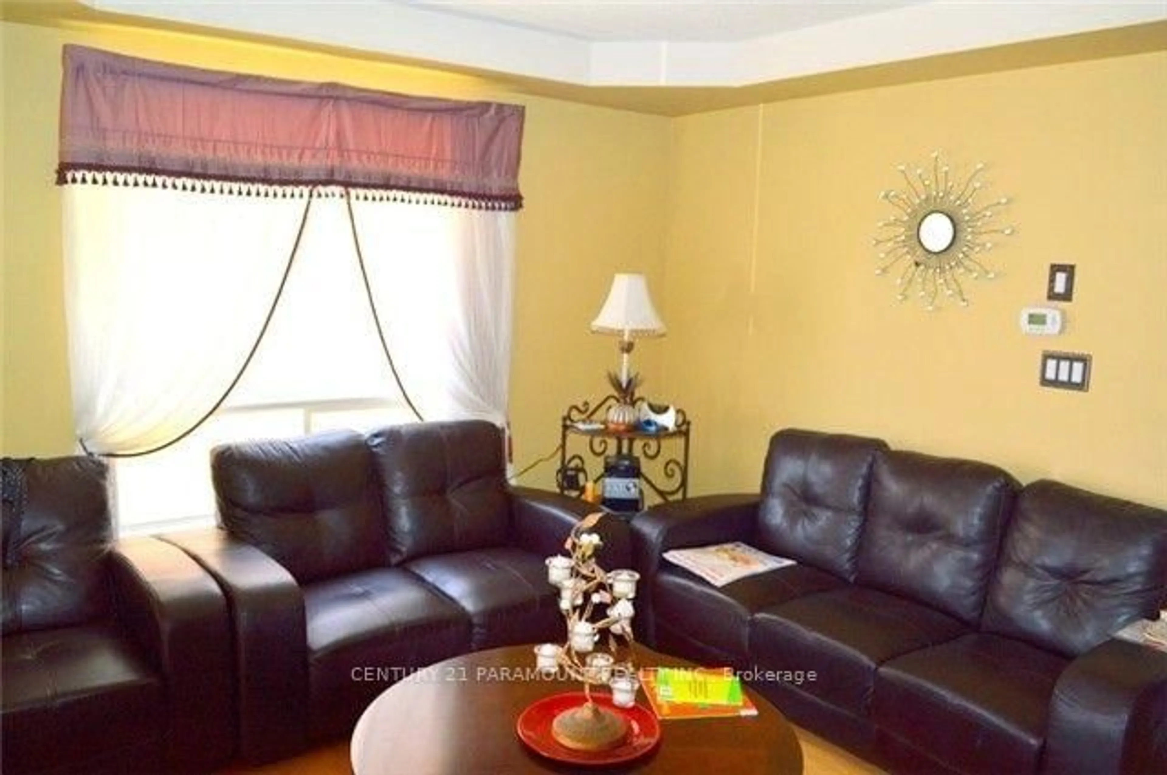 Living room with furniture, unknown for 641 Macbeth Hts, Mississauga Ontario L5W 1E5