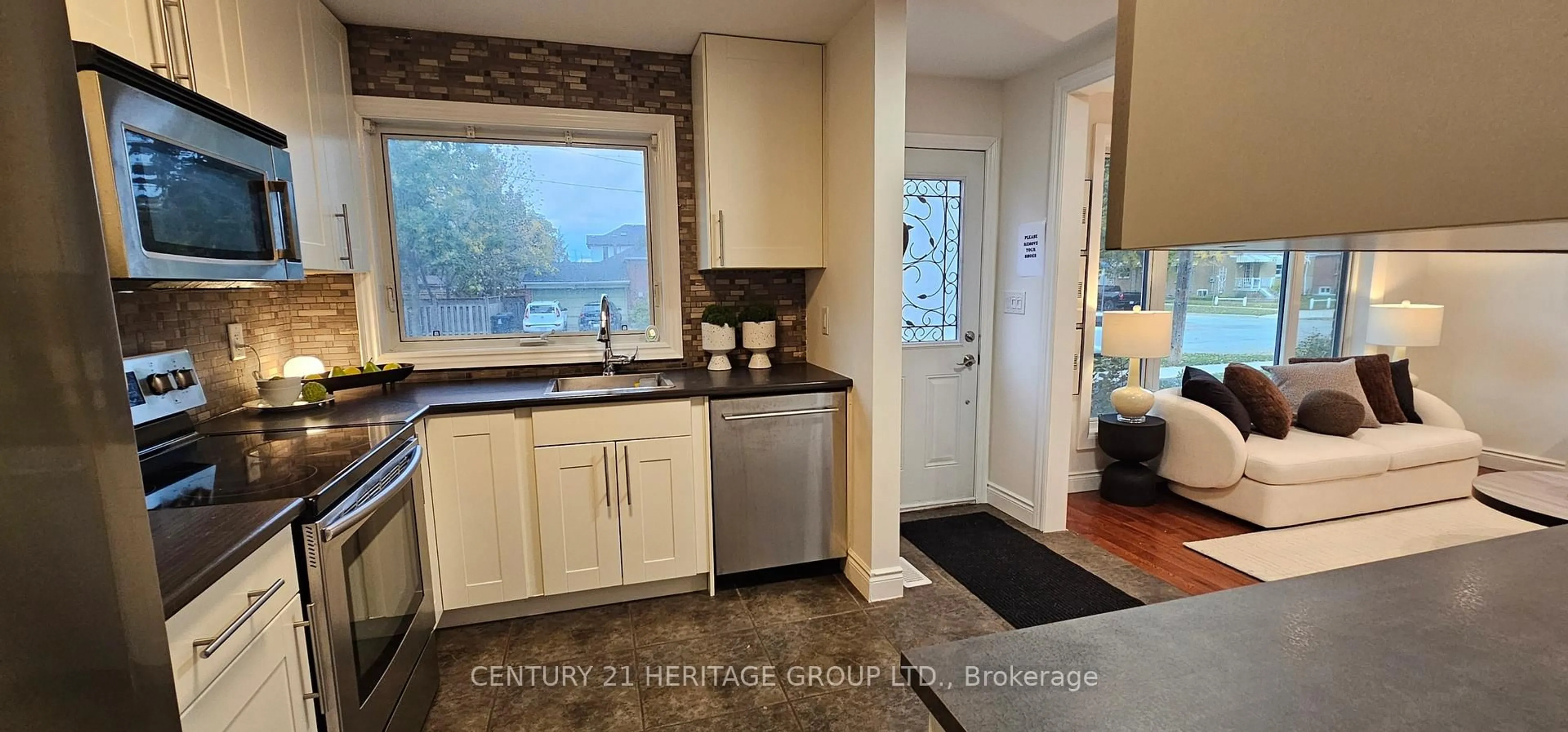 Unknown for 67 Savona Dr, Toronto Ontario M8W 4V2