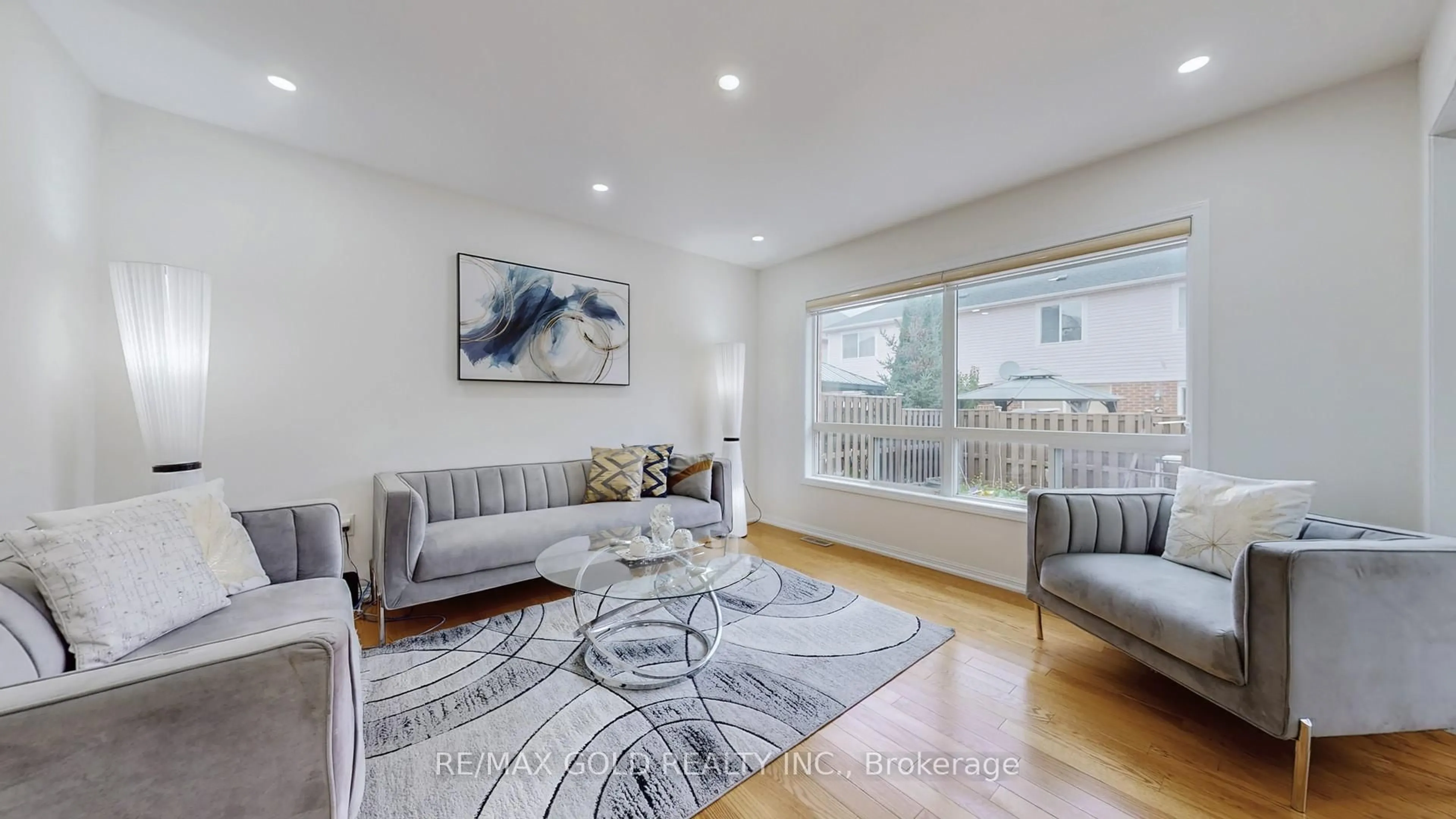 Living room with furniture, unknown for 7 Chudleigh Ave, Brampton Ontario L6X 0N1