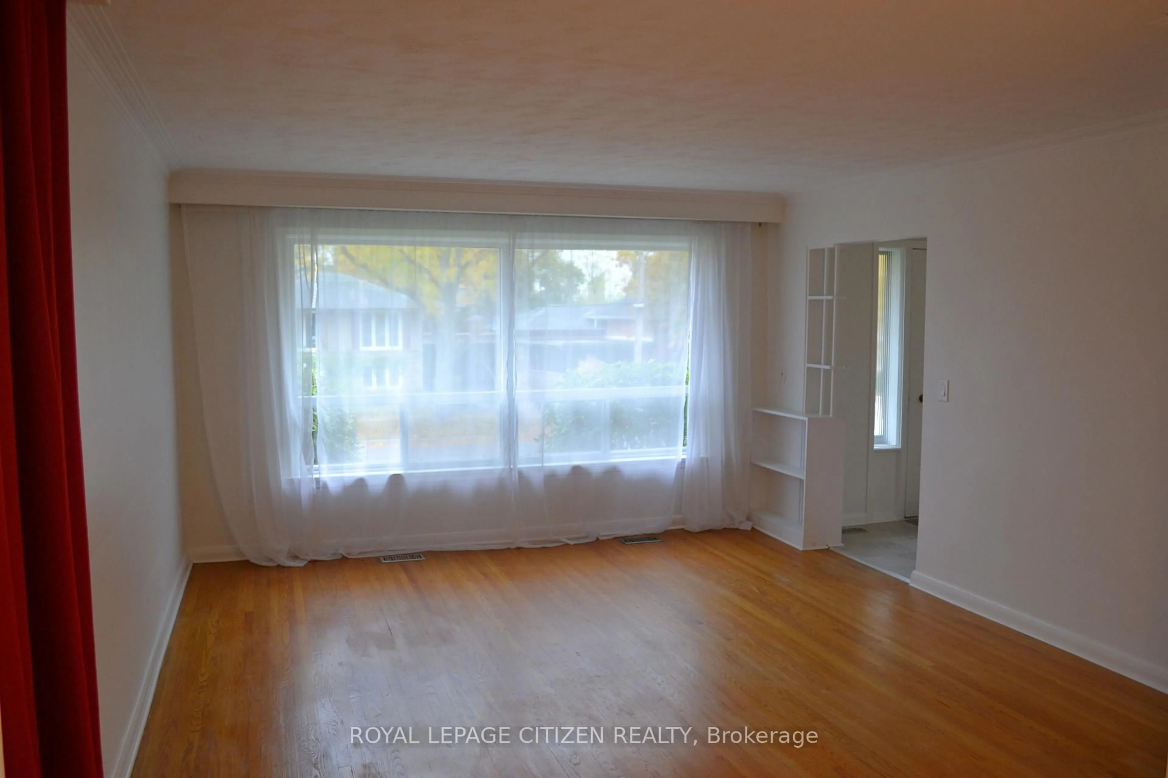 A pic of a room for 47 Barkwin Dr, Toronto Ontario M9V 2W5