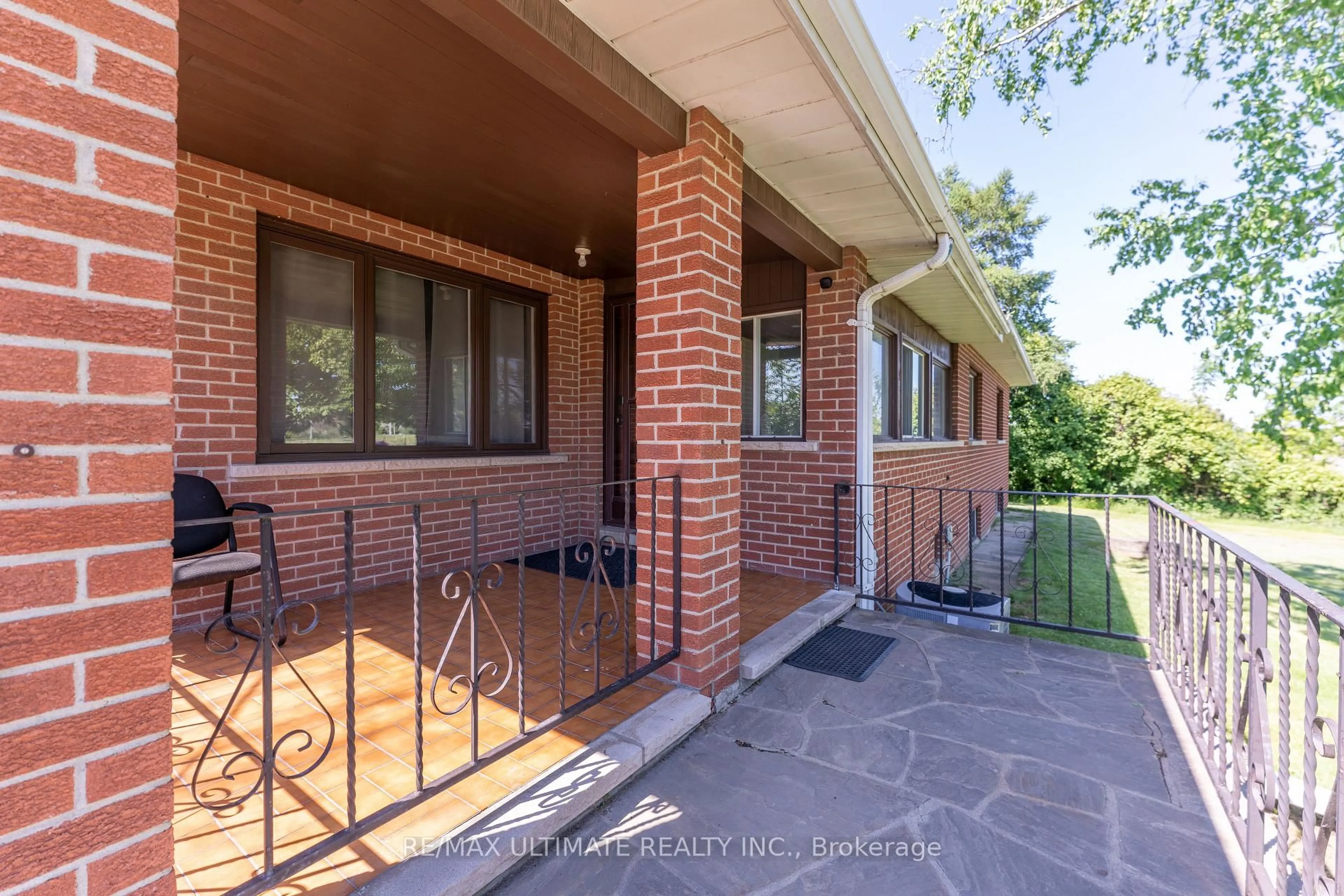 Unknown for 4026 Ebenezer Rd, Brampton Ontario L6P 0S1