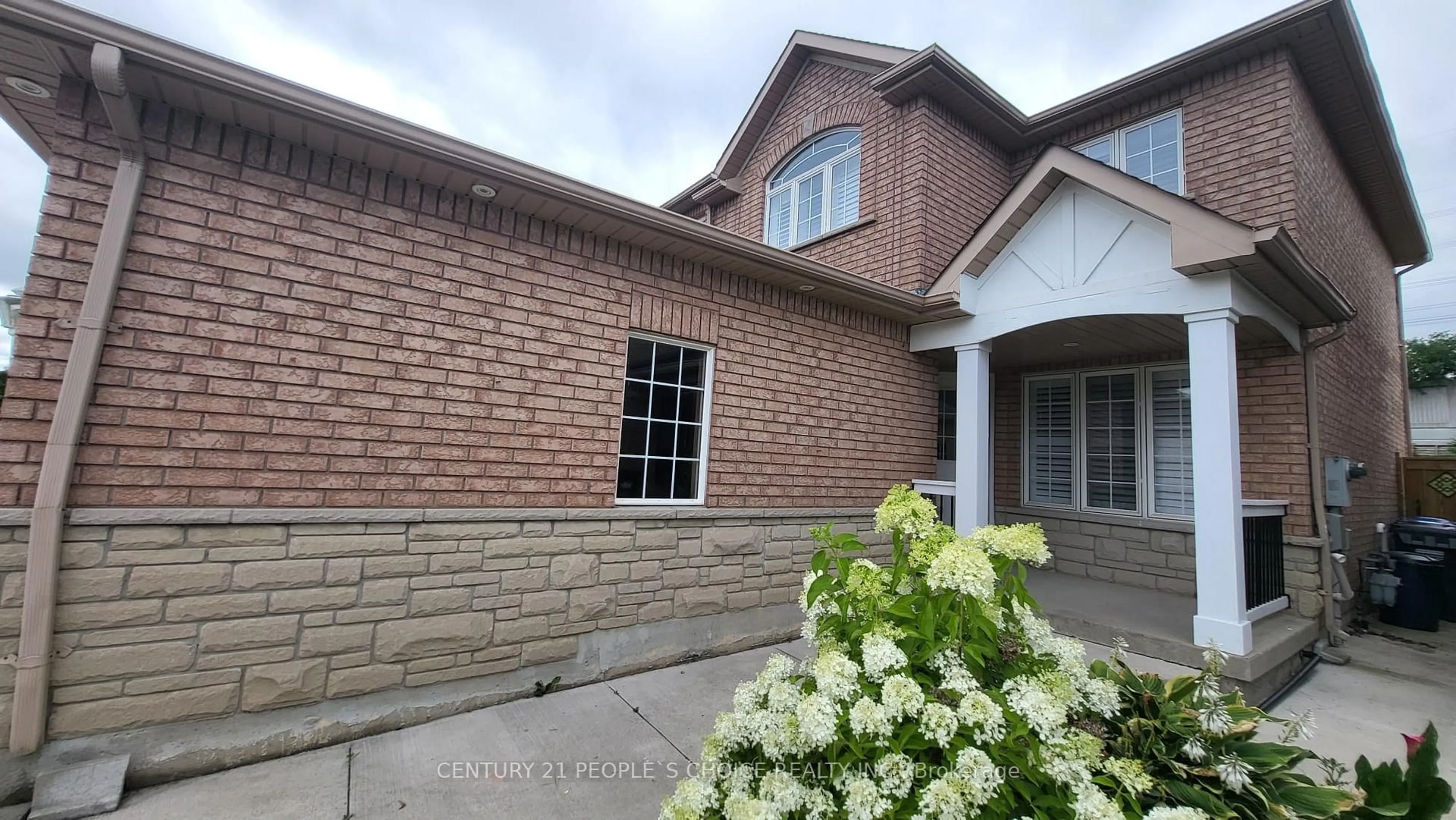 Home with brick exterior material, unknown for 7598 Black Walnut Tr, Mississauga Ontario L5N 8A7