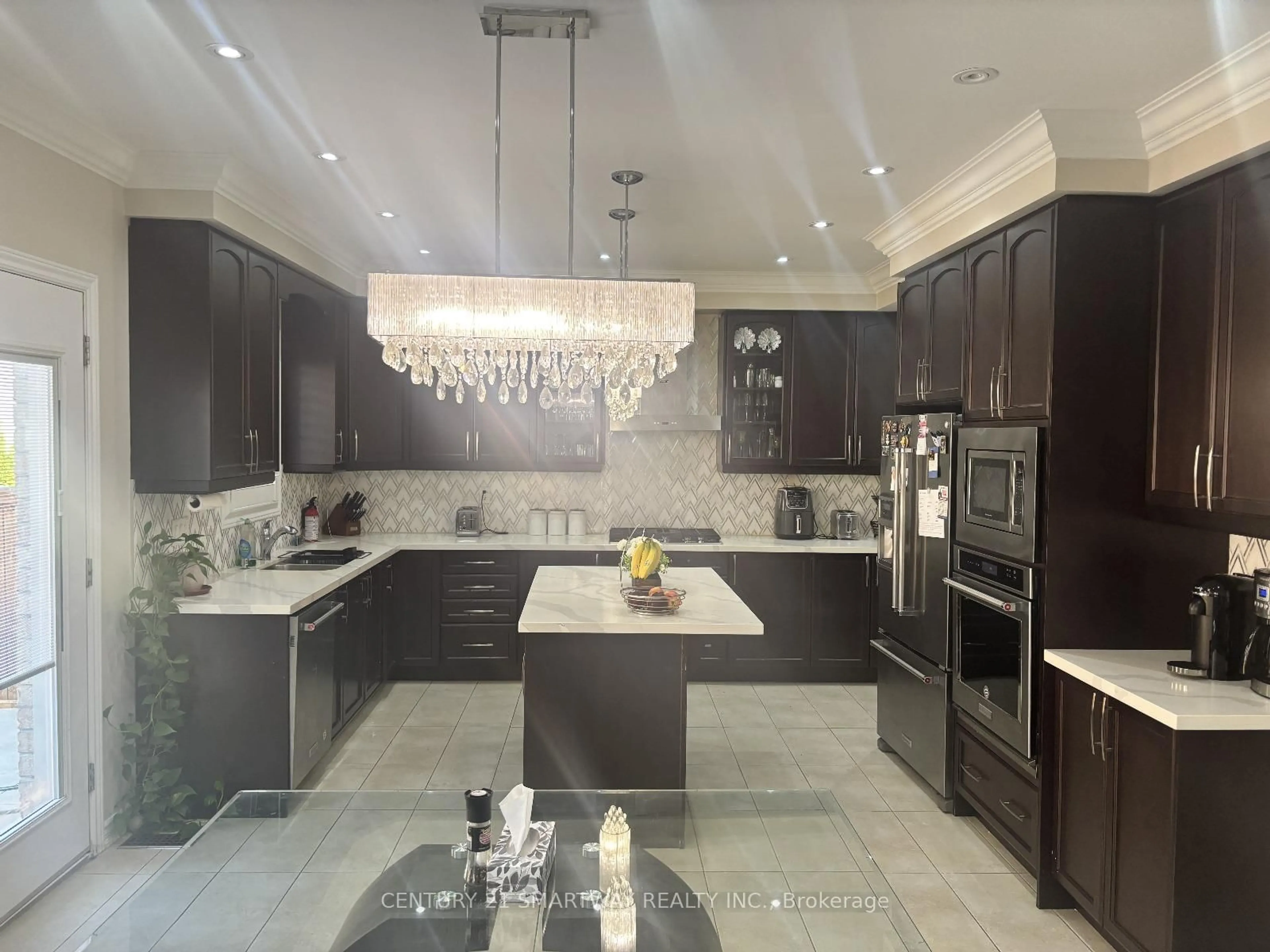 Contemporary kitchen, ceramic/tile floor for 25 Bucksaw St, Brampton Ontario L7A 0G4