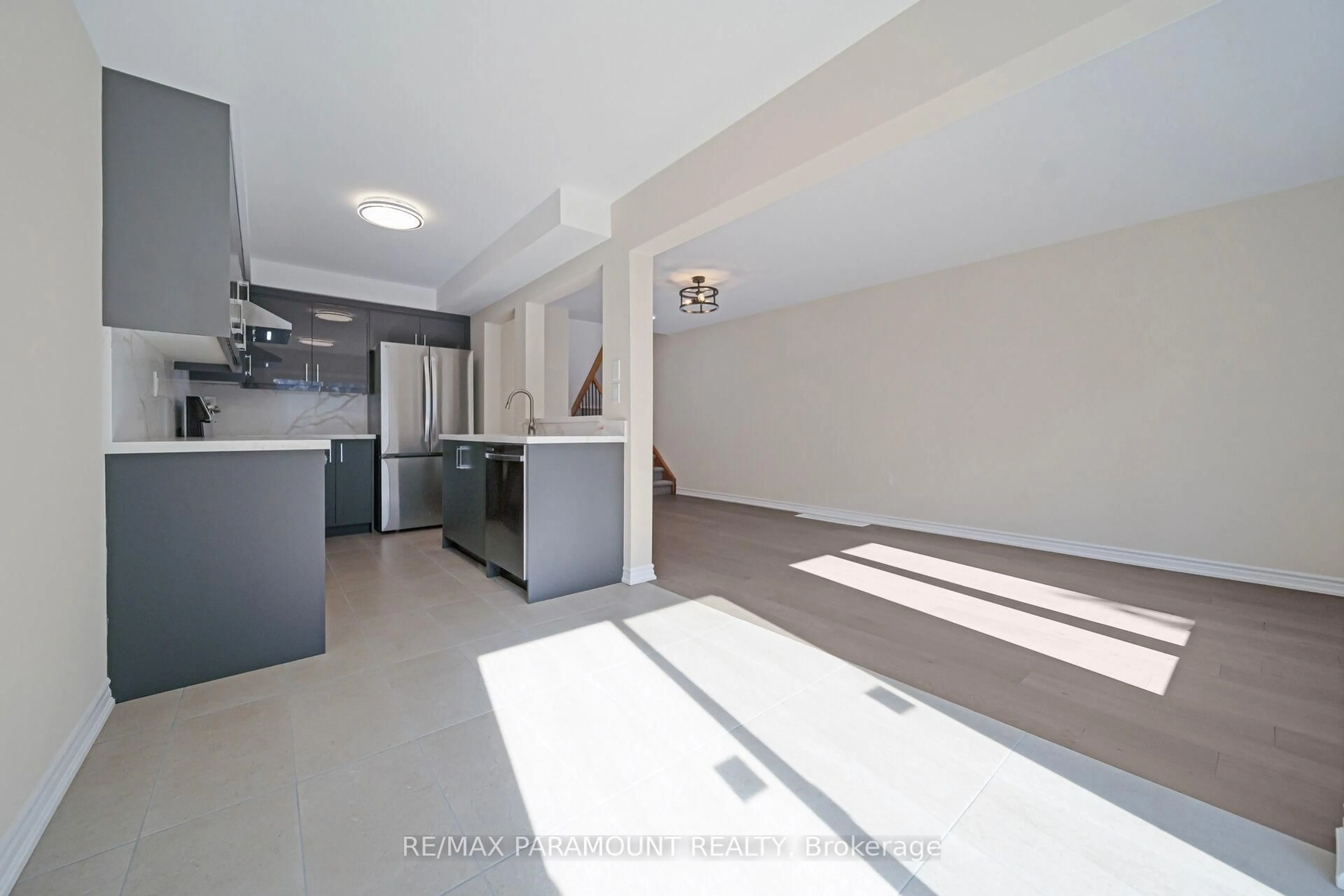 Unknown for 1575 South Parade Crt #37, Mississauga Ontario L5M 6E9