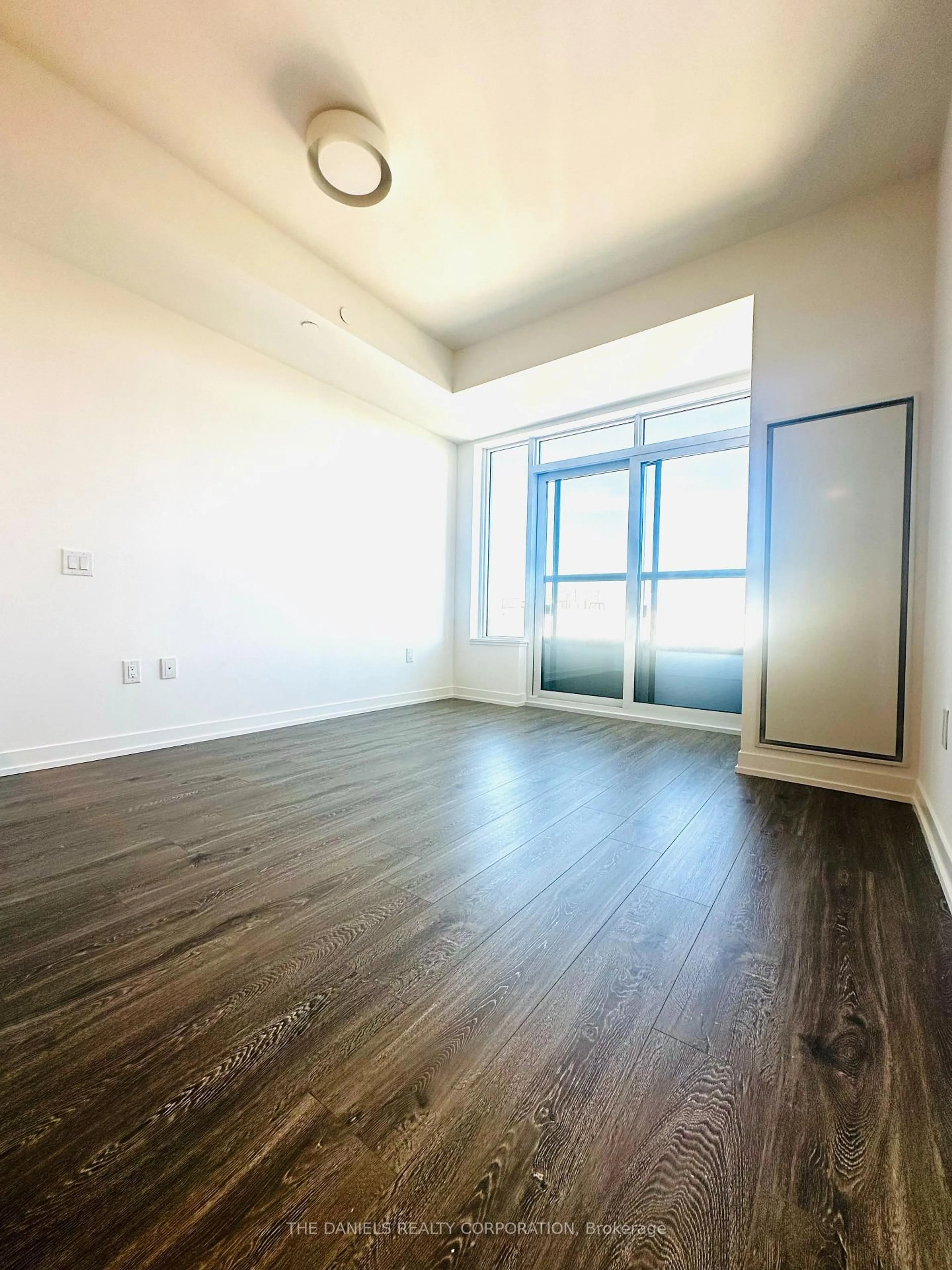 A pic of a room for 2485 Eglinton Ave #1312, Mississauga Ontario L5M 2T1