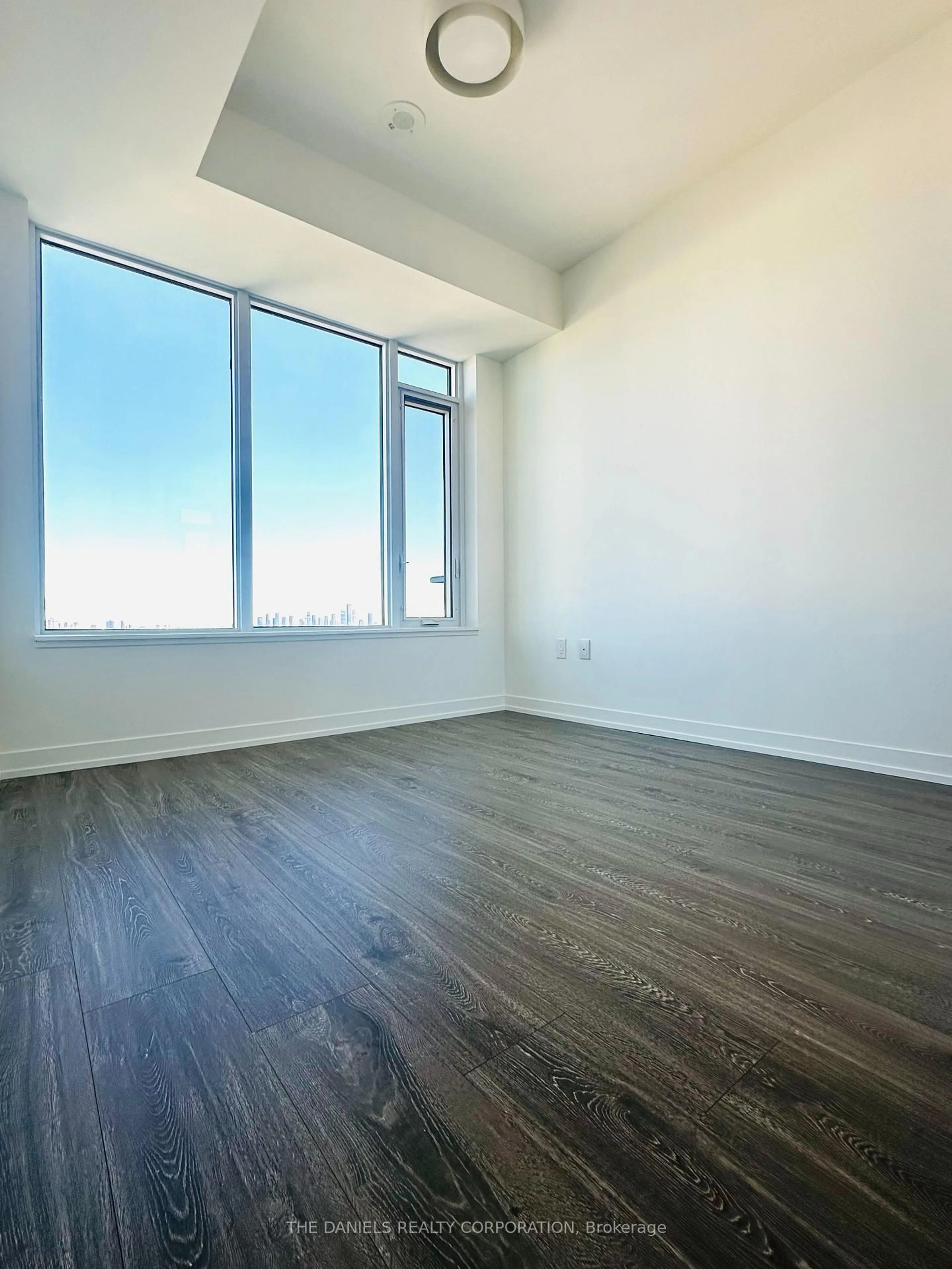 A pic of a room for 2485 Eglinton Ave #1312, Mississauga Ontario L5M 2T1