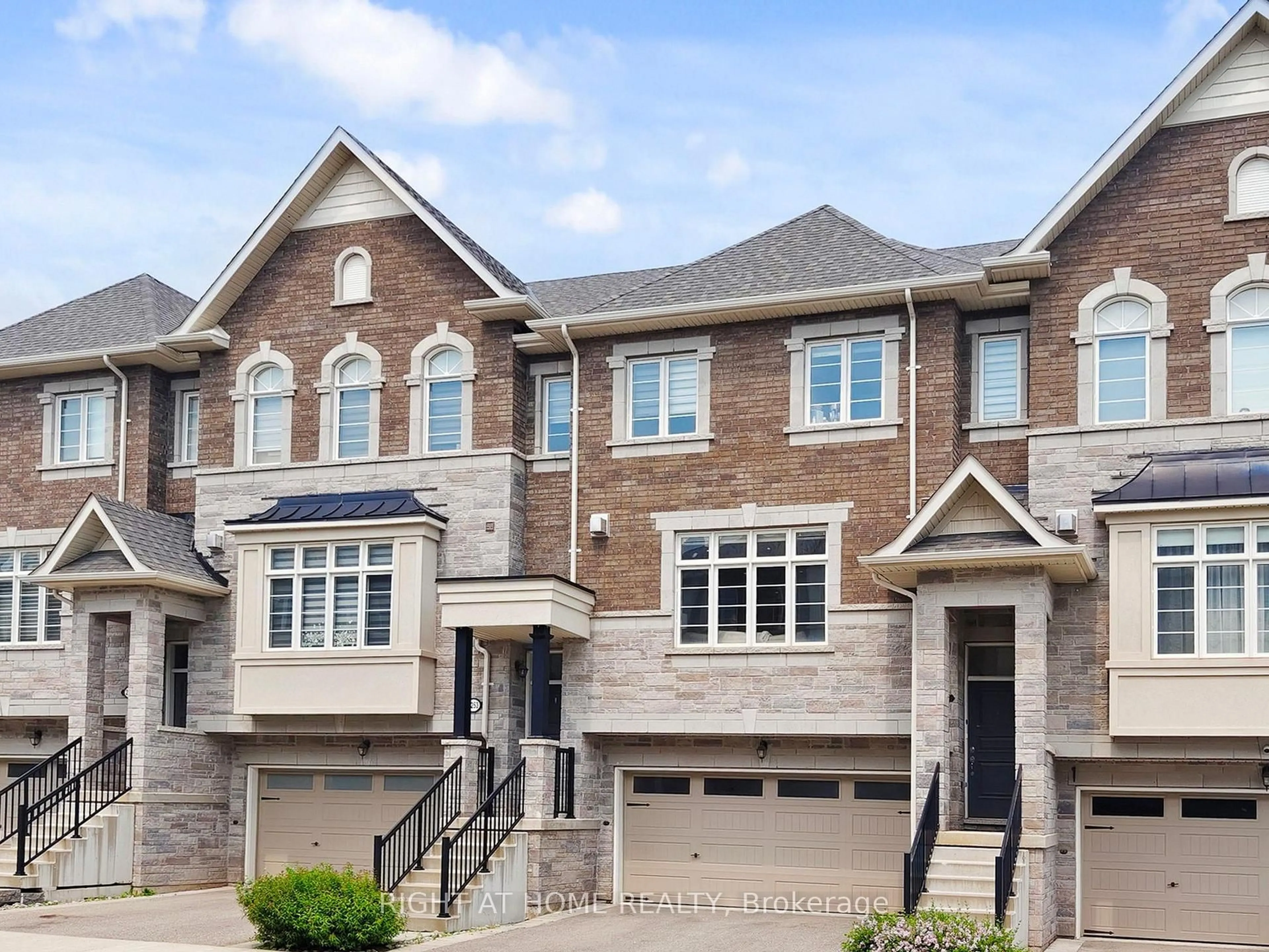 Home with brick exterior material, street for 2251 Khalsa Gate, Oakville Ontario L6M 1P4