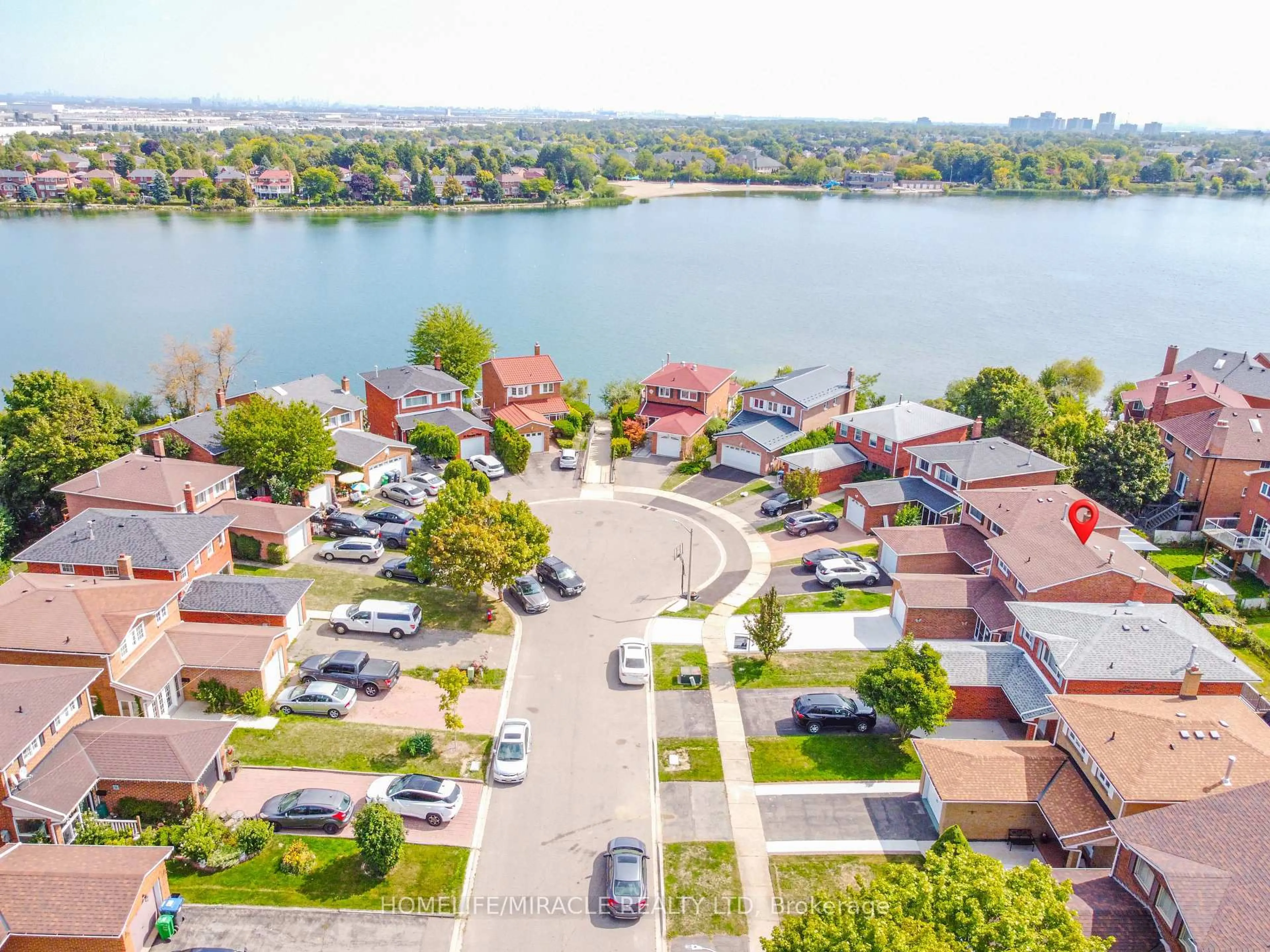 A pic from outside/outdoor area/front of a property/back of a property/a pic from drone, water/lake/river/ocean view for 30 Peaceful Pl, Brampton Ontario L6S 4E6