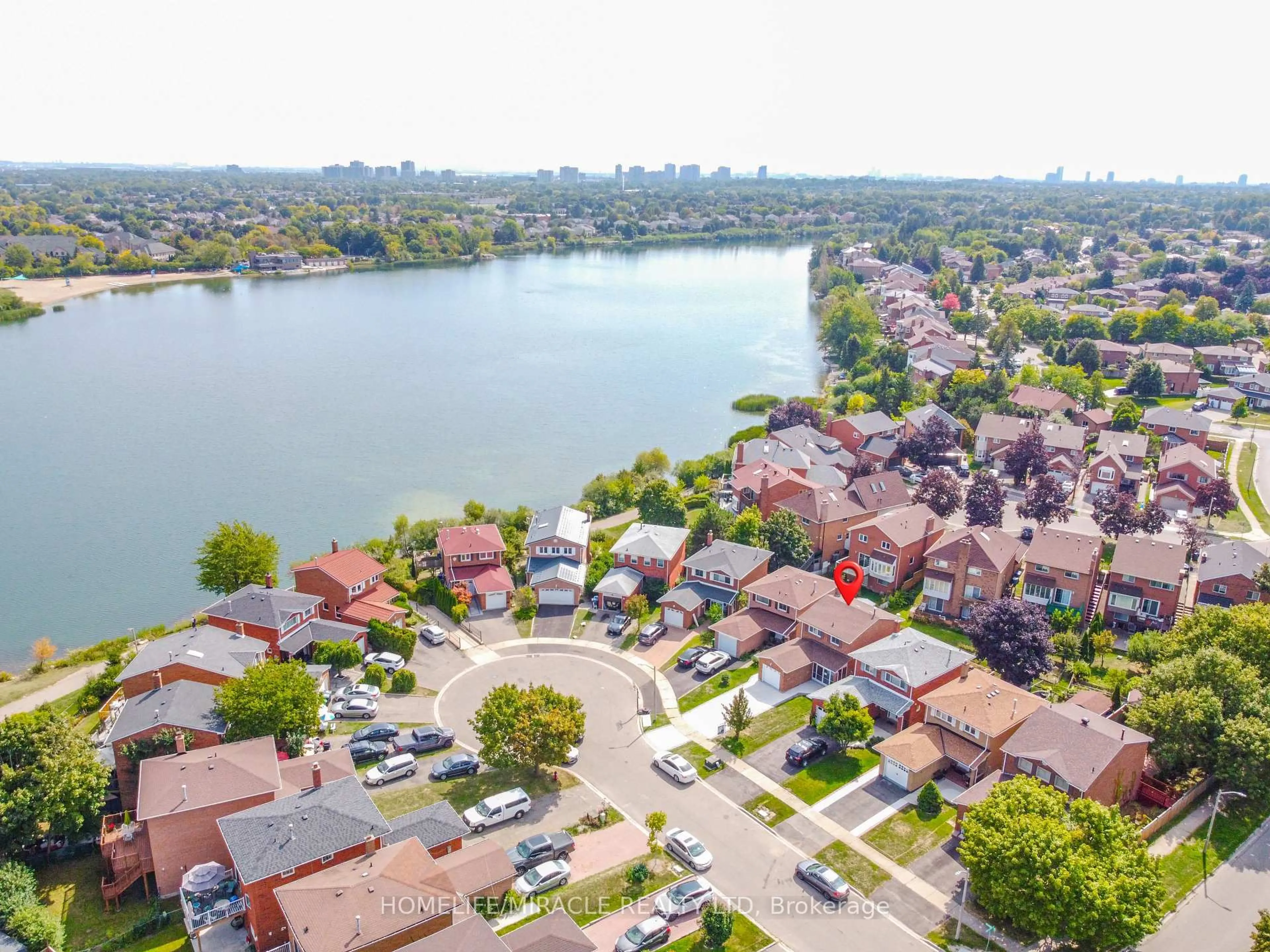 A pic from outside/outdoor area/front of a property/back of a property/a pic from drone, water/lake/river/ocean view for 30 Peaceful Pl, Brampton Ontario L6S 4E6