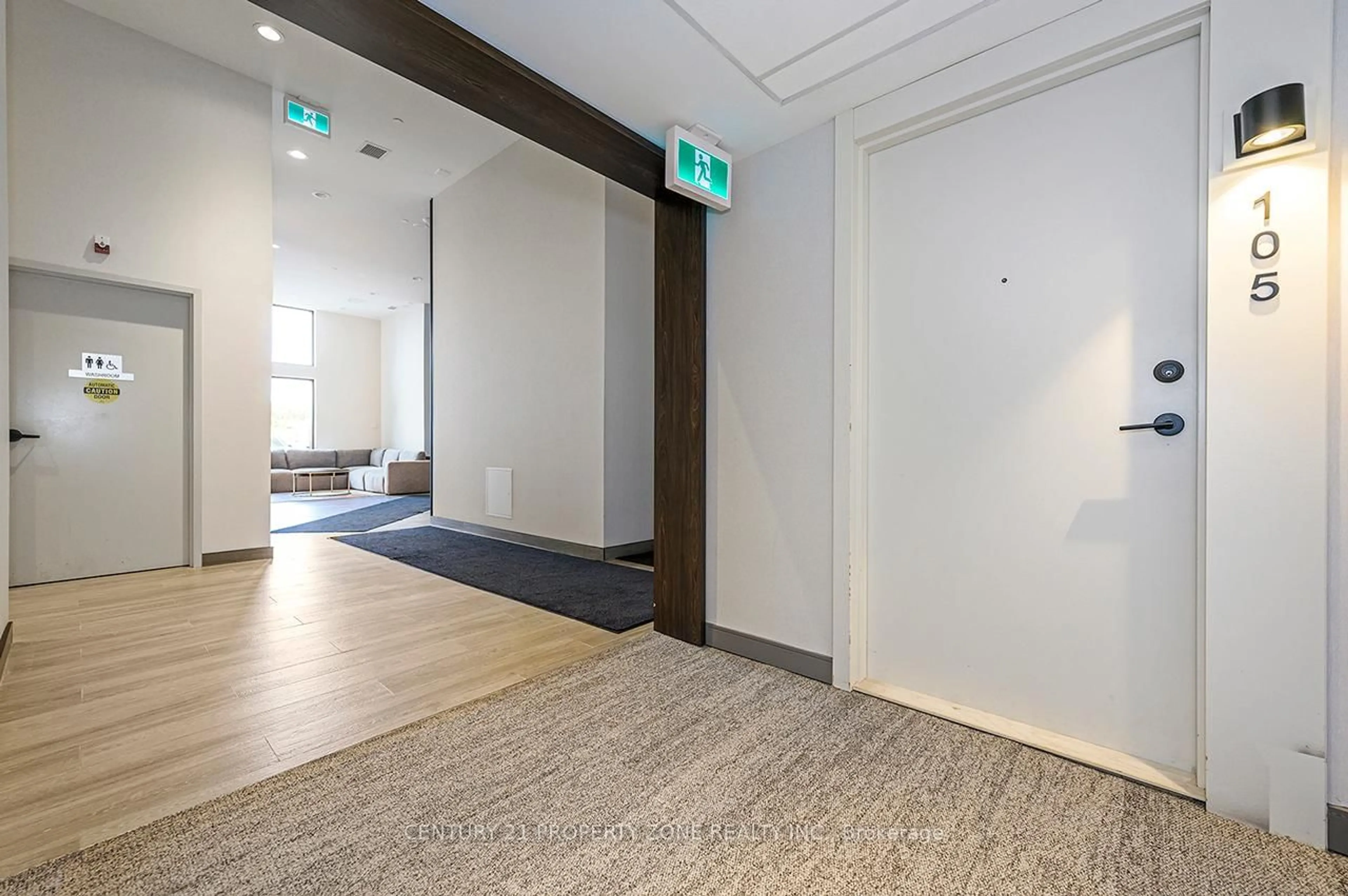 Indoor foyer for 8010 Derry Rd #TH 105, Milton Ontario L9T 2X5