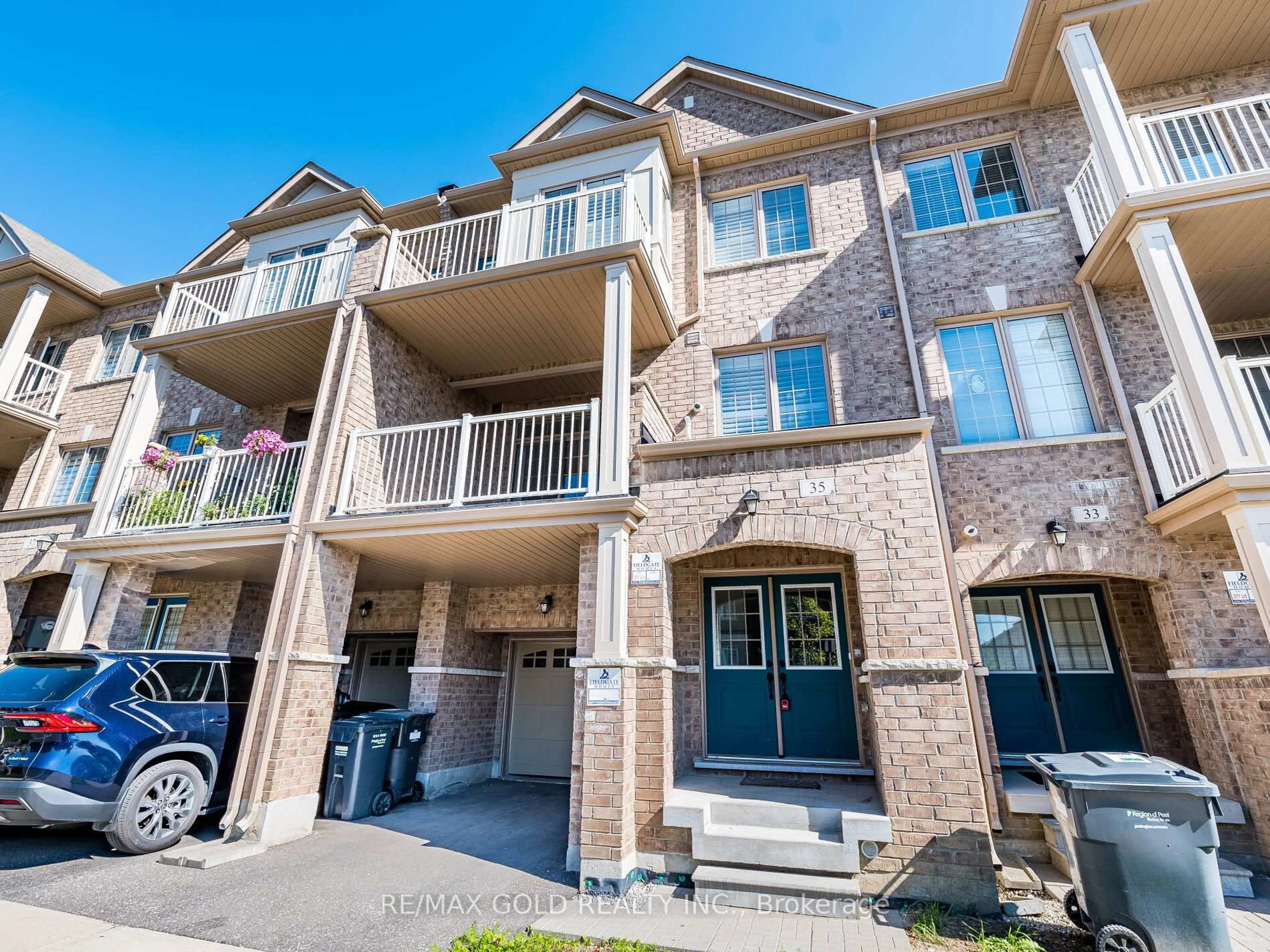 Unknown for 35 Labrish Rd, Brampton Ontario L7A 5C2