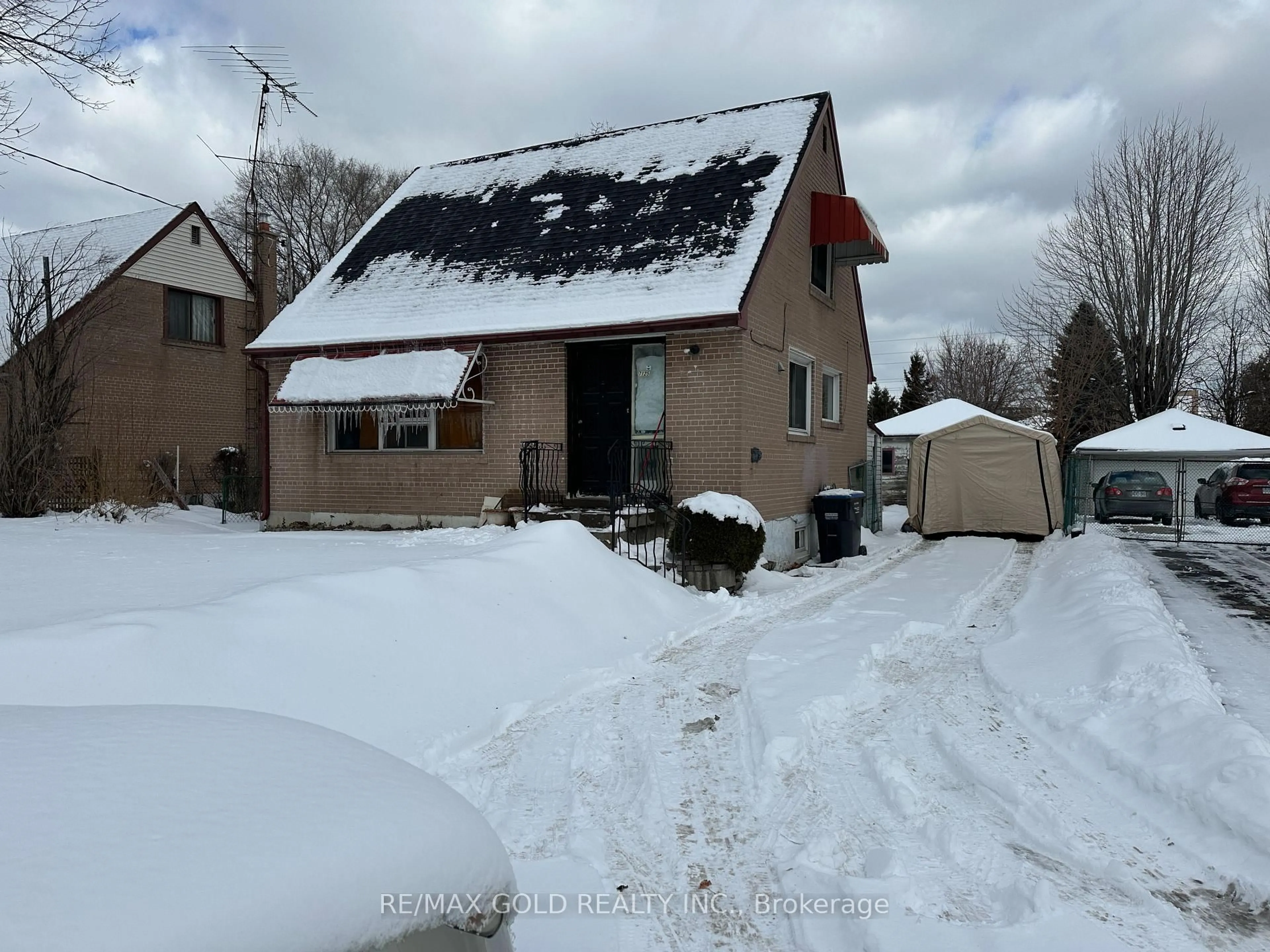 Shed for 7125 Minotola Ave, Mississauga Ontario L4T 2S9