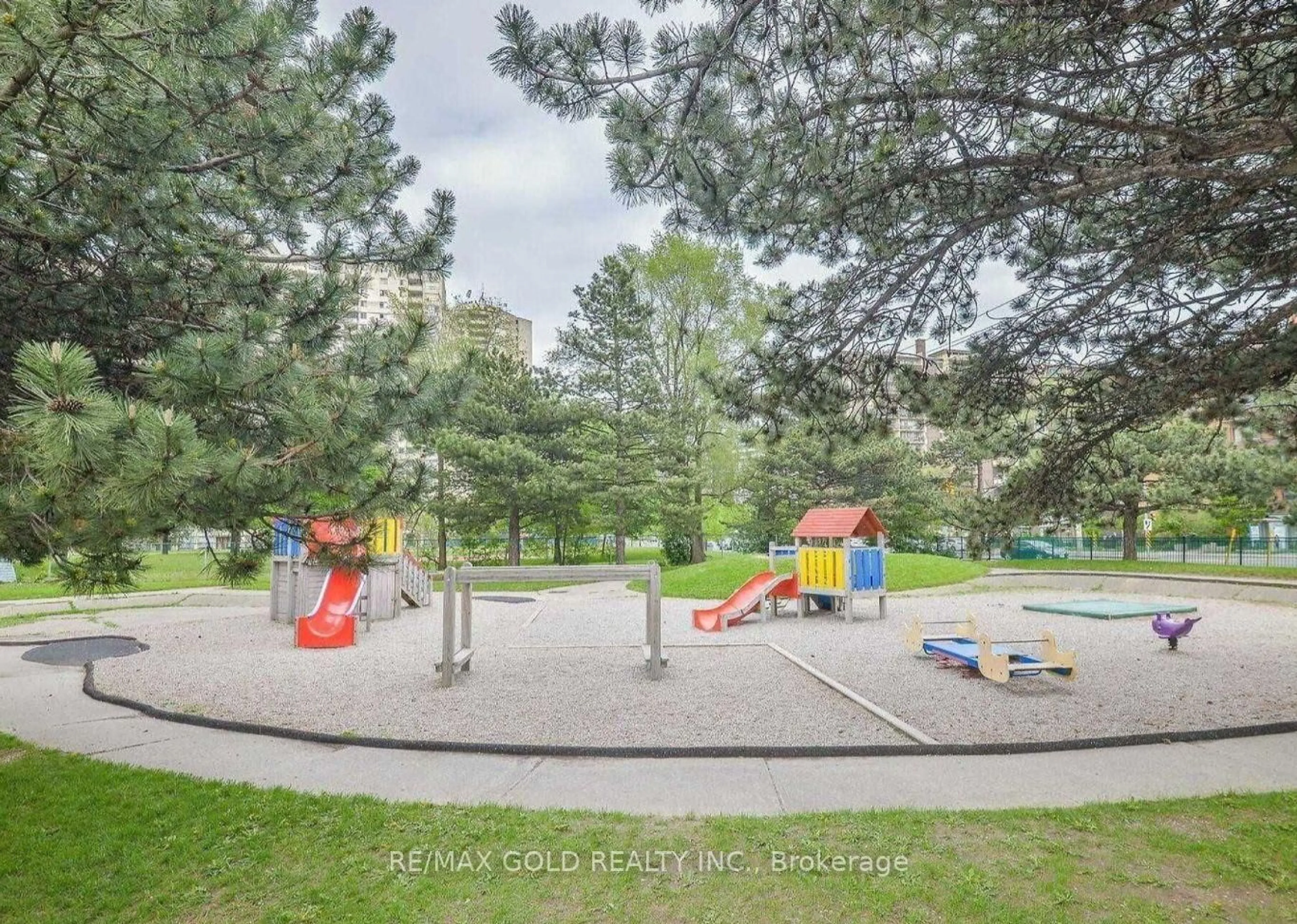 Blurry image for 390 Dixon Rd #1603, Toronto Ontario M9R 1T4