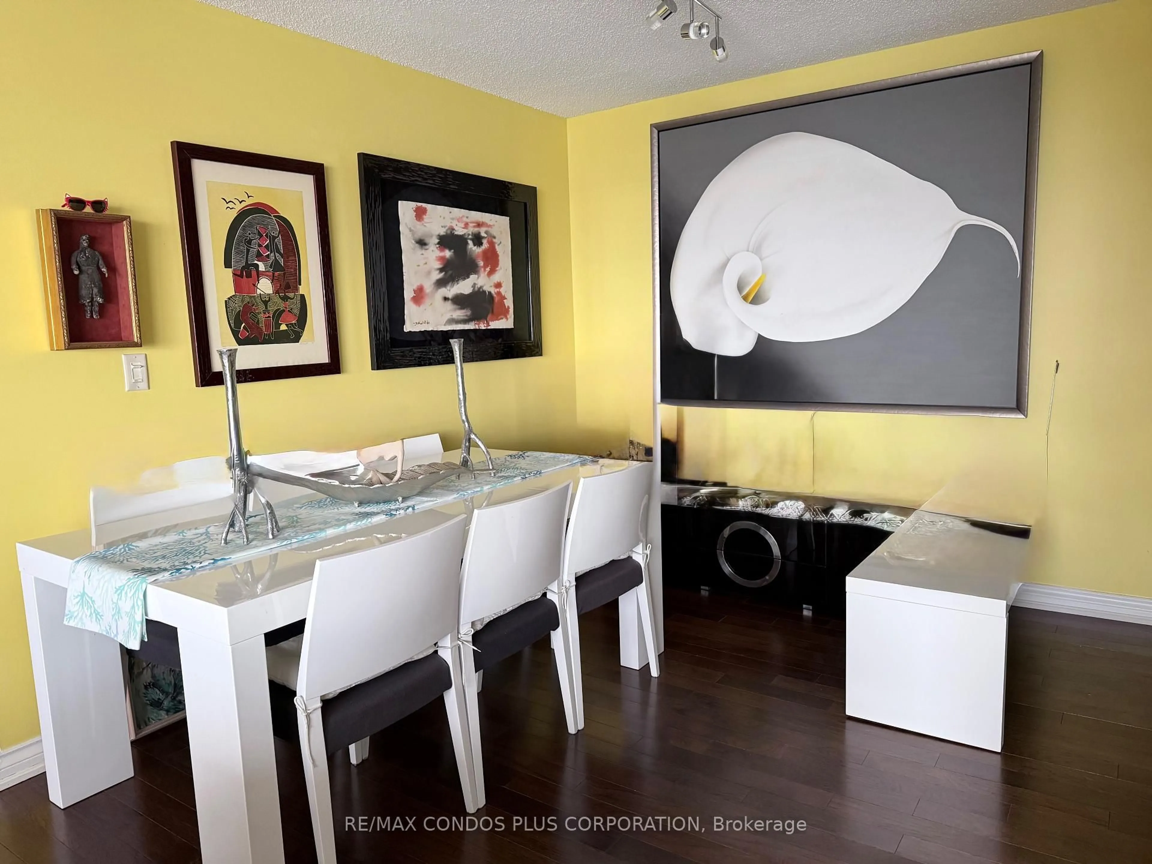 Dining room, wood/laminate floor for 1 Palace Pier Crt #4405, Toronto Ontario M8V 3W9