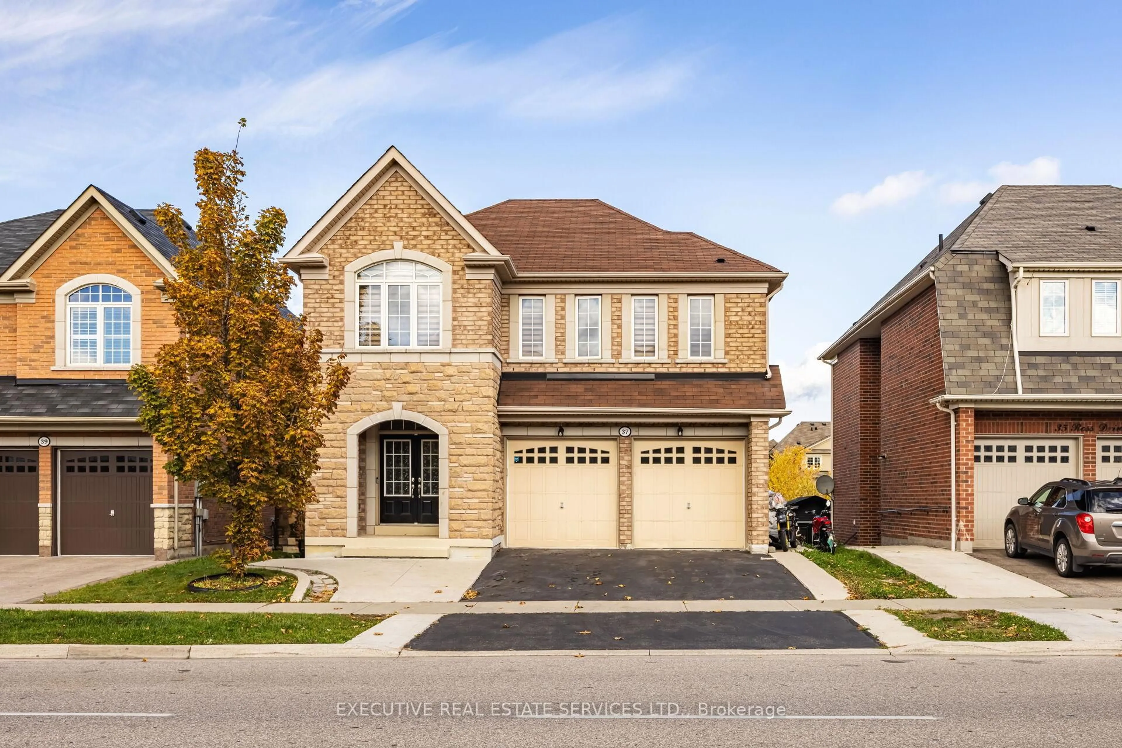 Home with brick exterior material, street for 37 Ross Dr, Brampton Ontario L6R 3S7