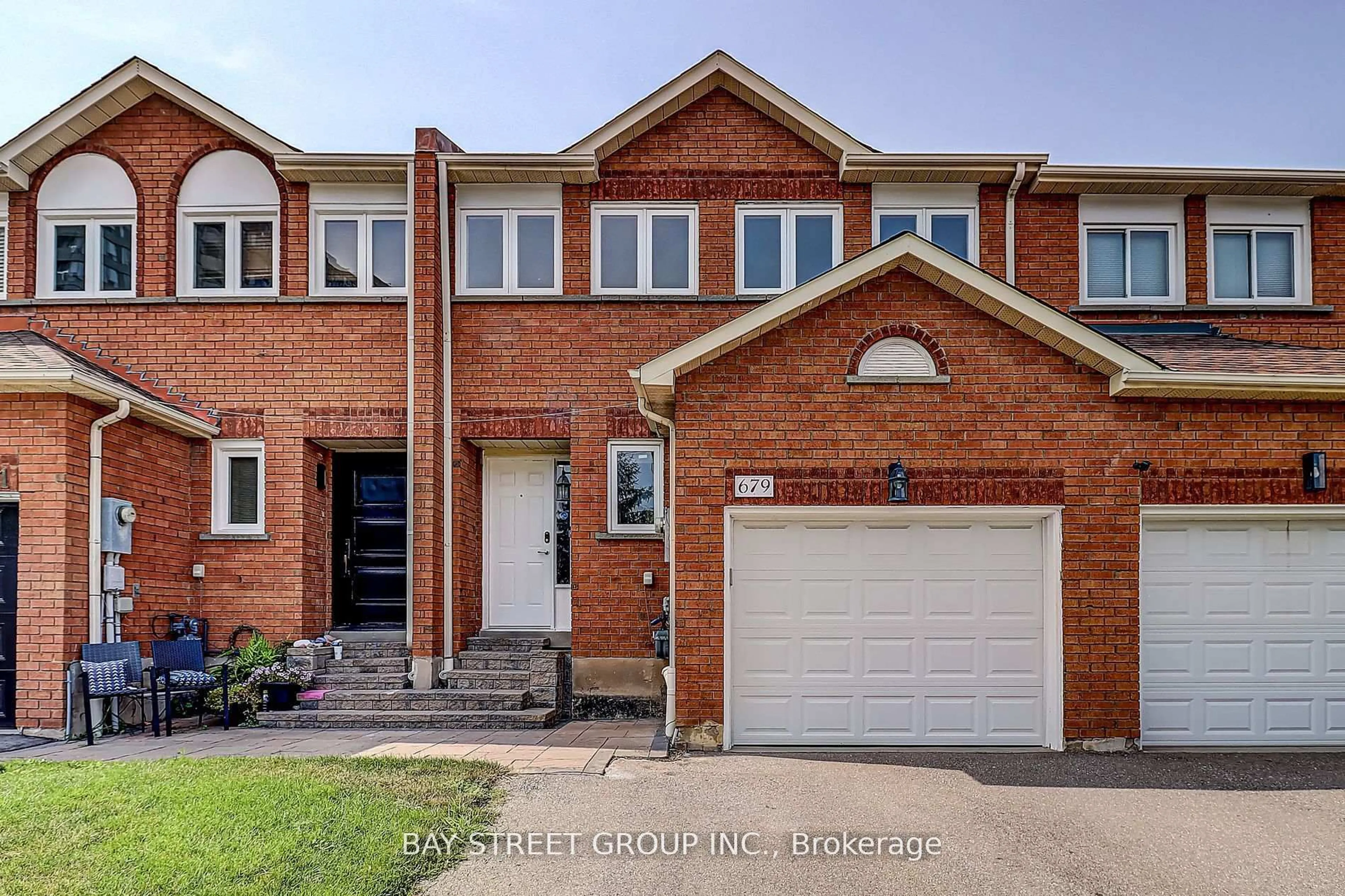 Home with brick exterior material, street for 679 Constellation Dr, Mississauga Ontario L5R 2V9