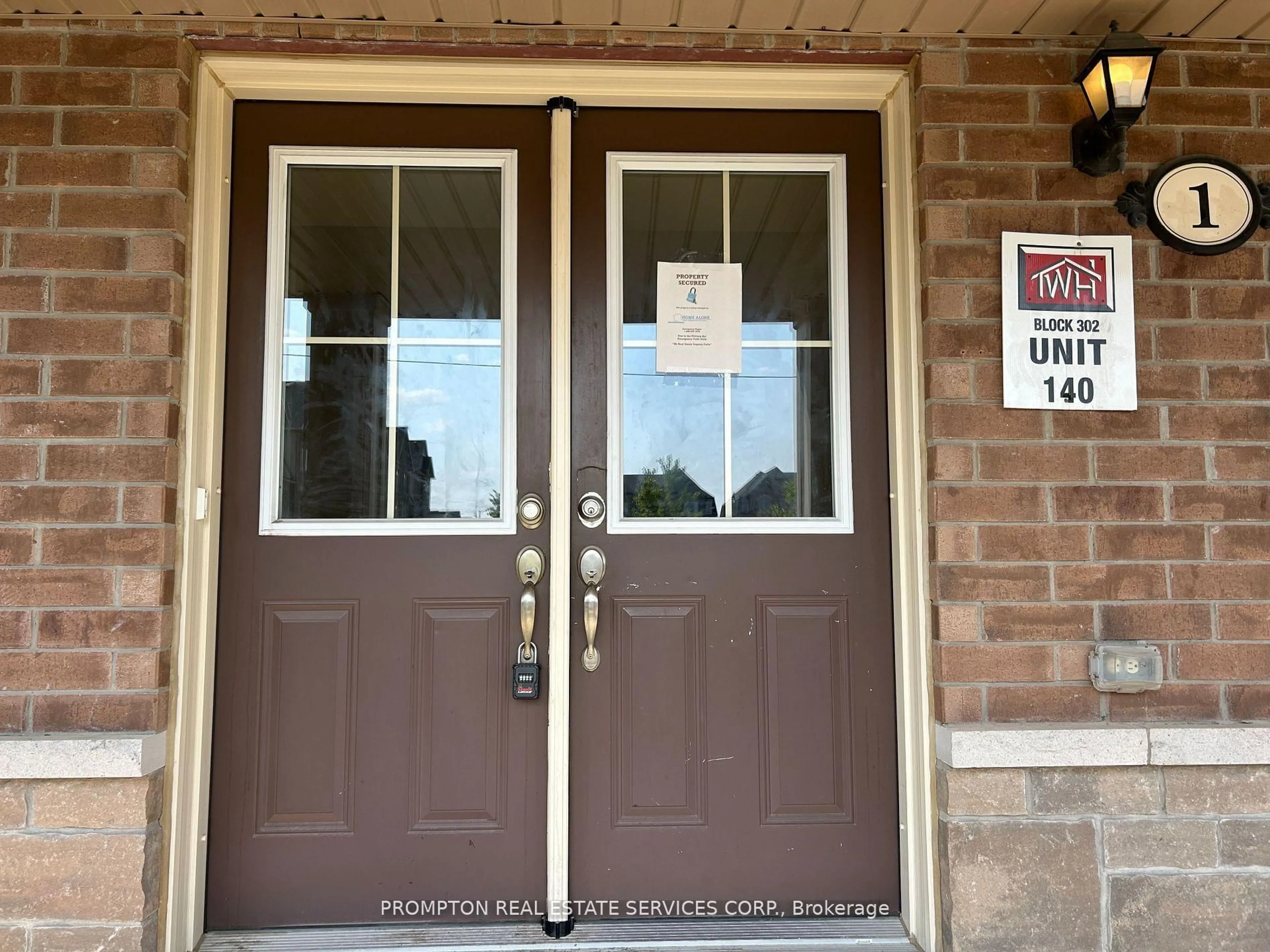 Indoor entryway for 1 Fresnel Rd, Brampton Ontario L7A 4Z2