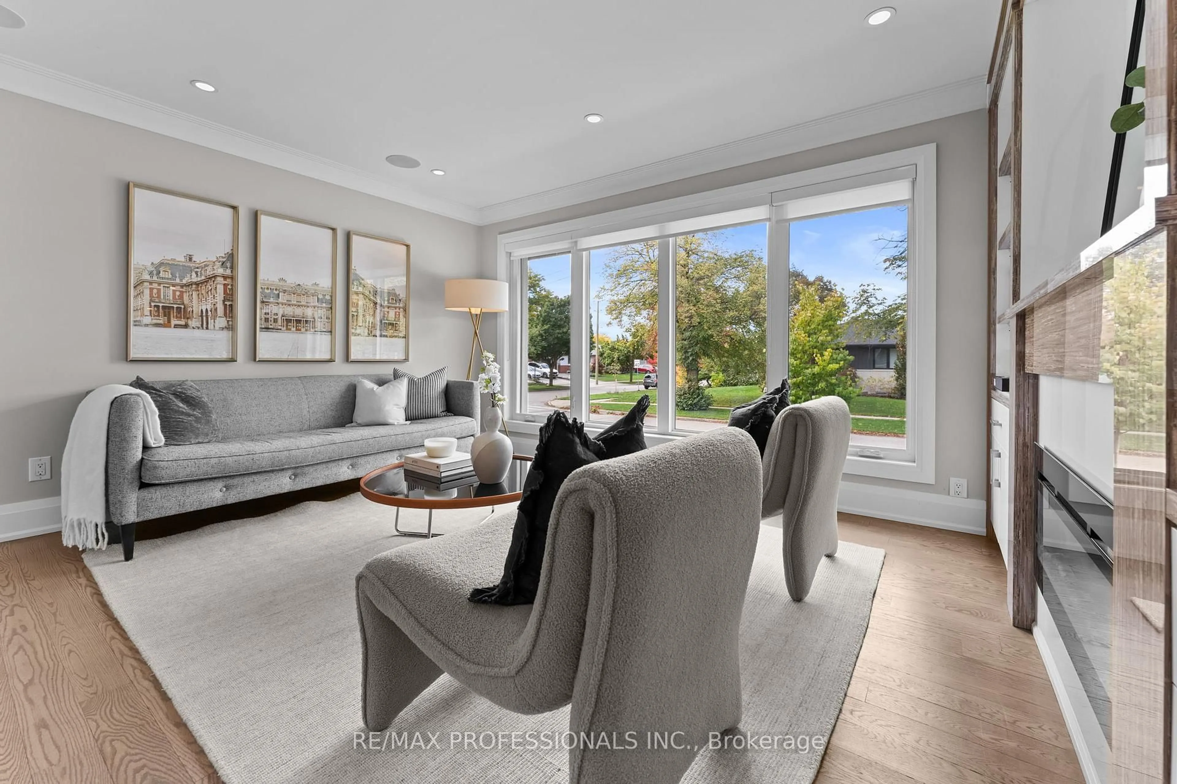 Living room with furniture, unknown for 1 Tewsley Pl, Toronto Ontario M9P 1N6