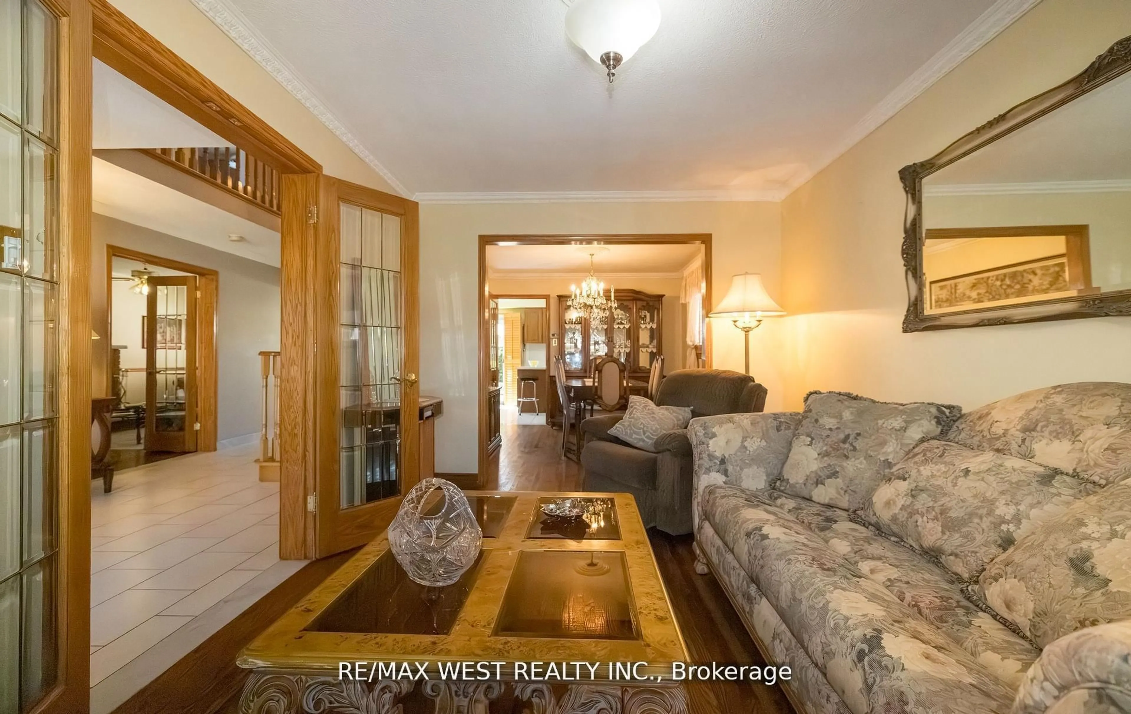 Unknown for 52 Amantine Cres, Brampton Ontario L6W 4A1