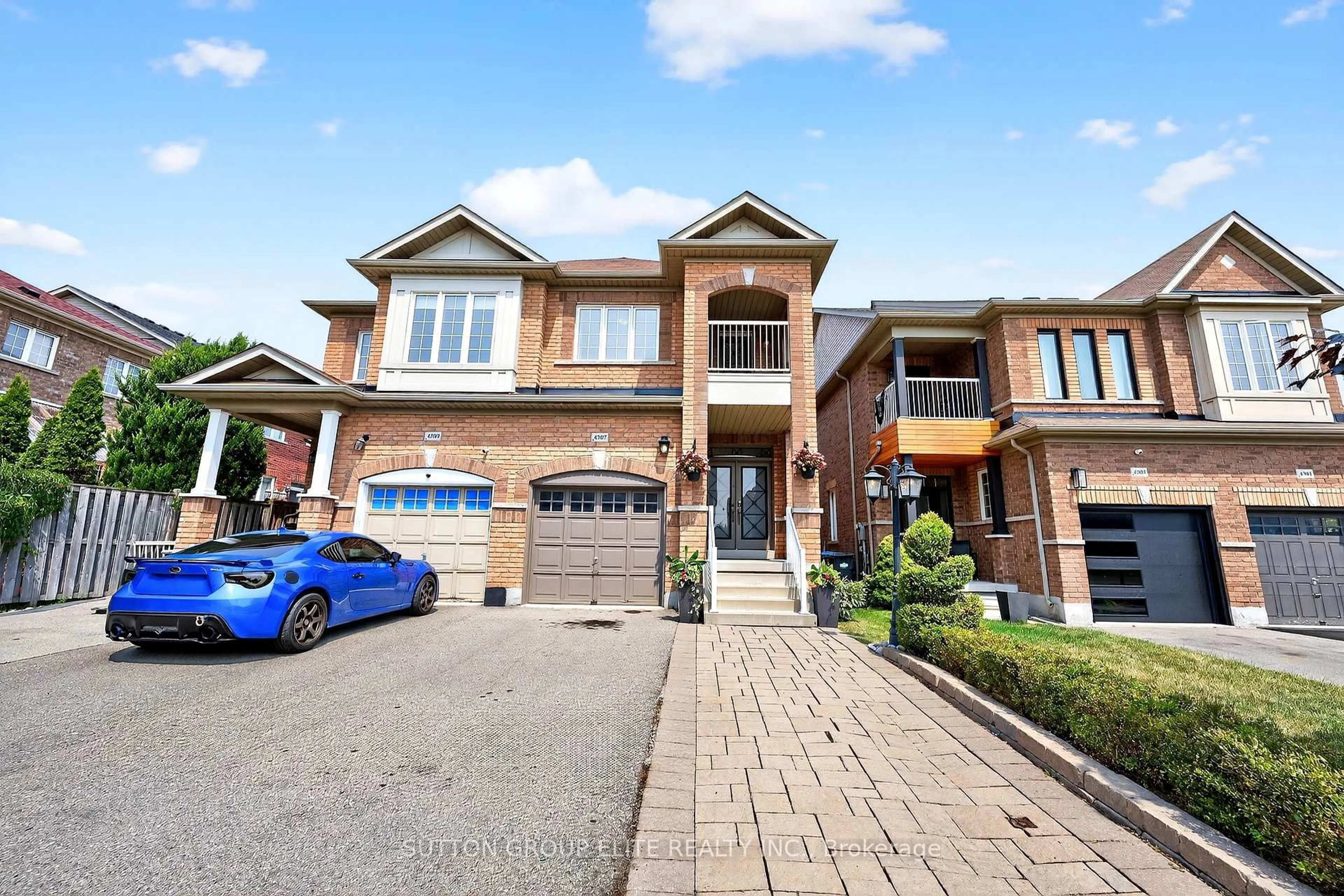 Home with brick exterior material, street for 4307 Trail Blazer Way, Mississauga Ontario L5R 0A9